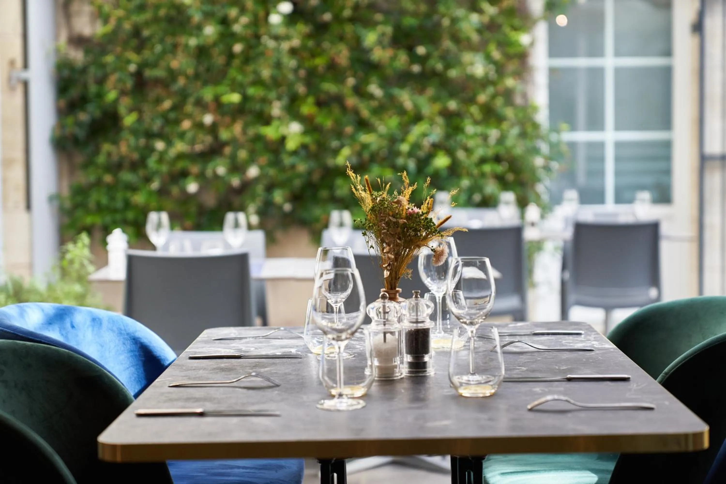 Restaurant/places to eat in Logis Hôtel de la Tour Libourne