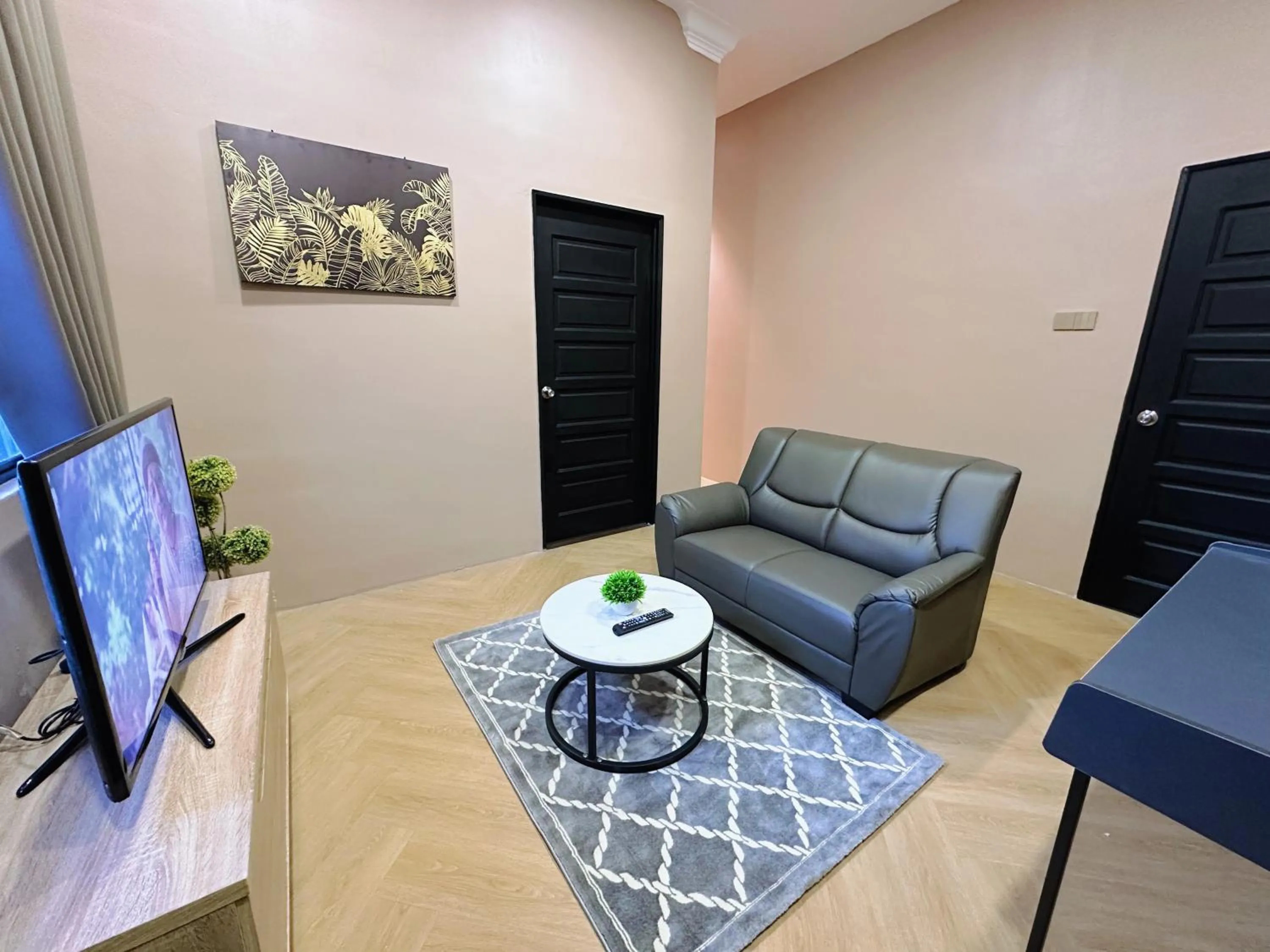 Melur Inn, Tok Jembal