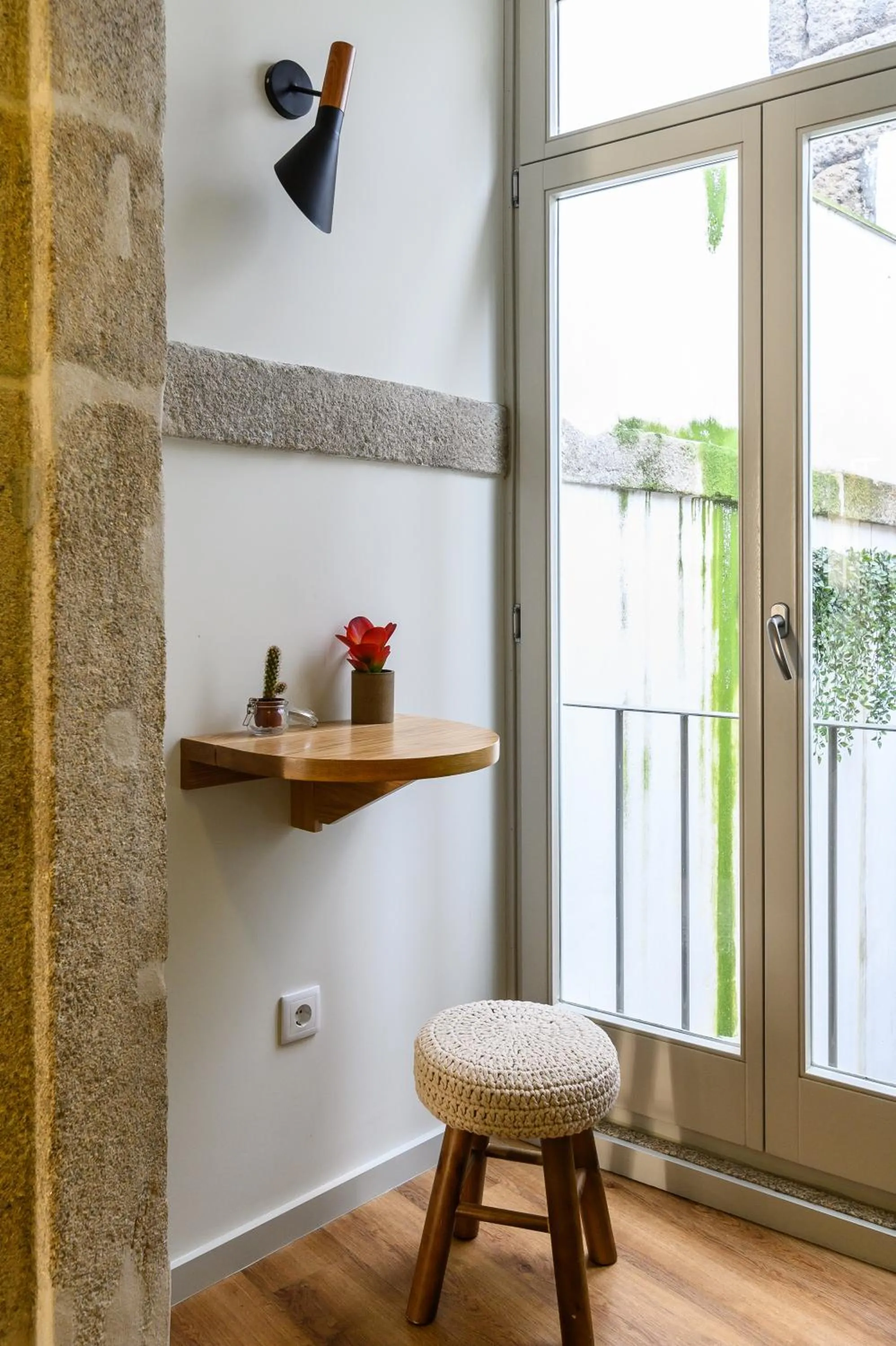 Inner courtyard view in Maria da Sé Historic House