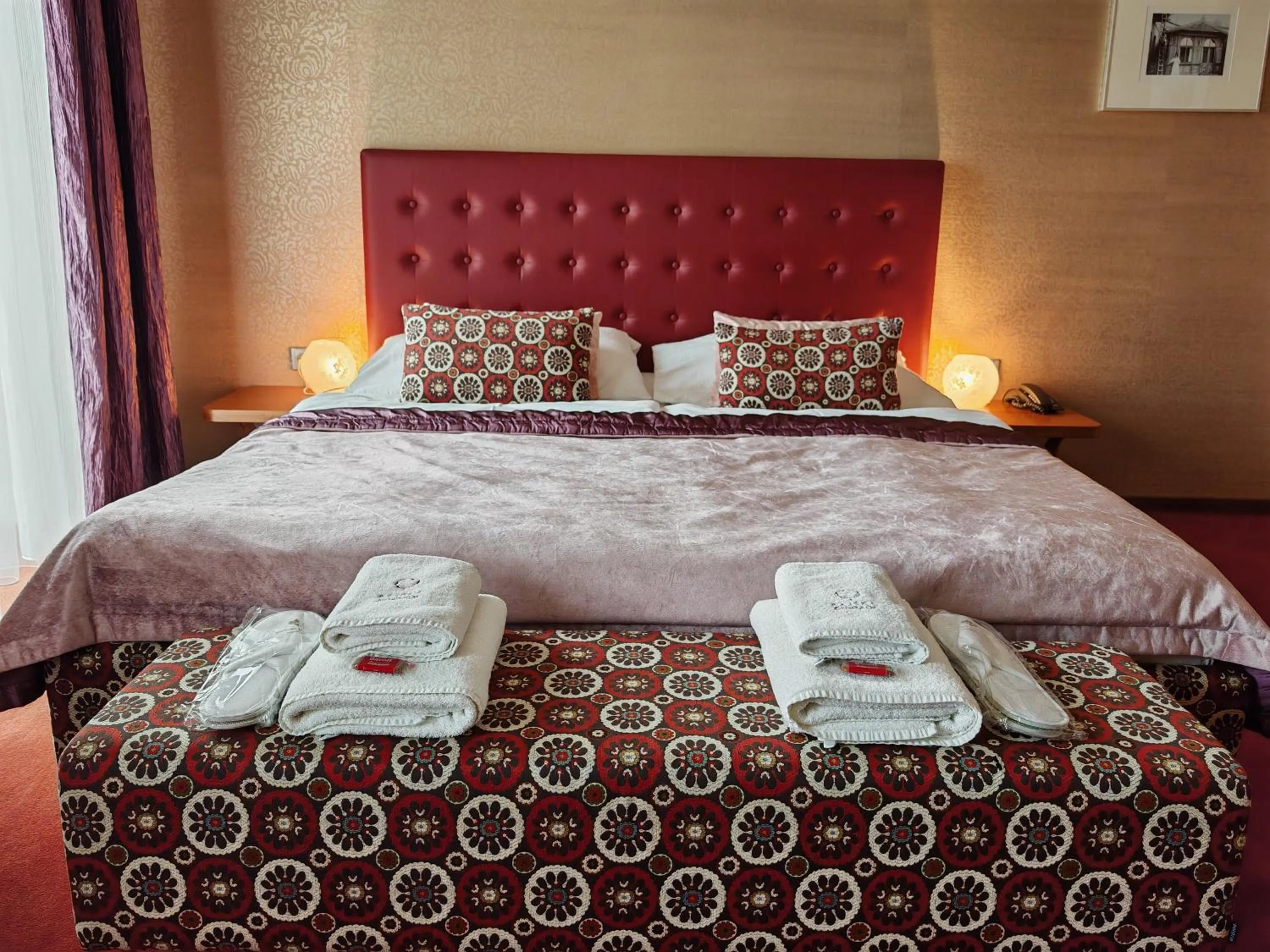 Bed in Hotel Rajská zahrada