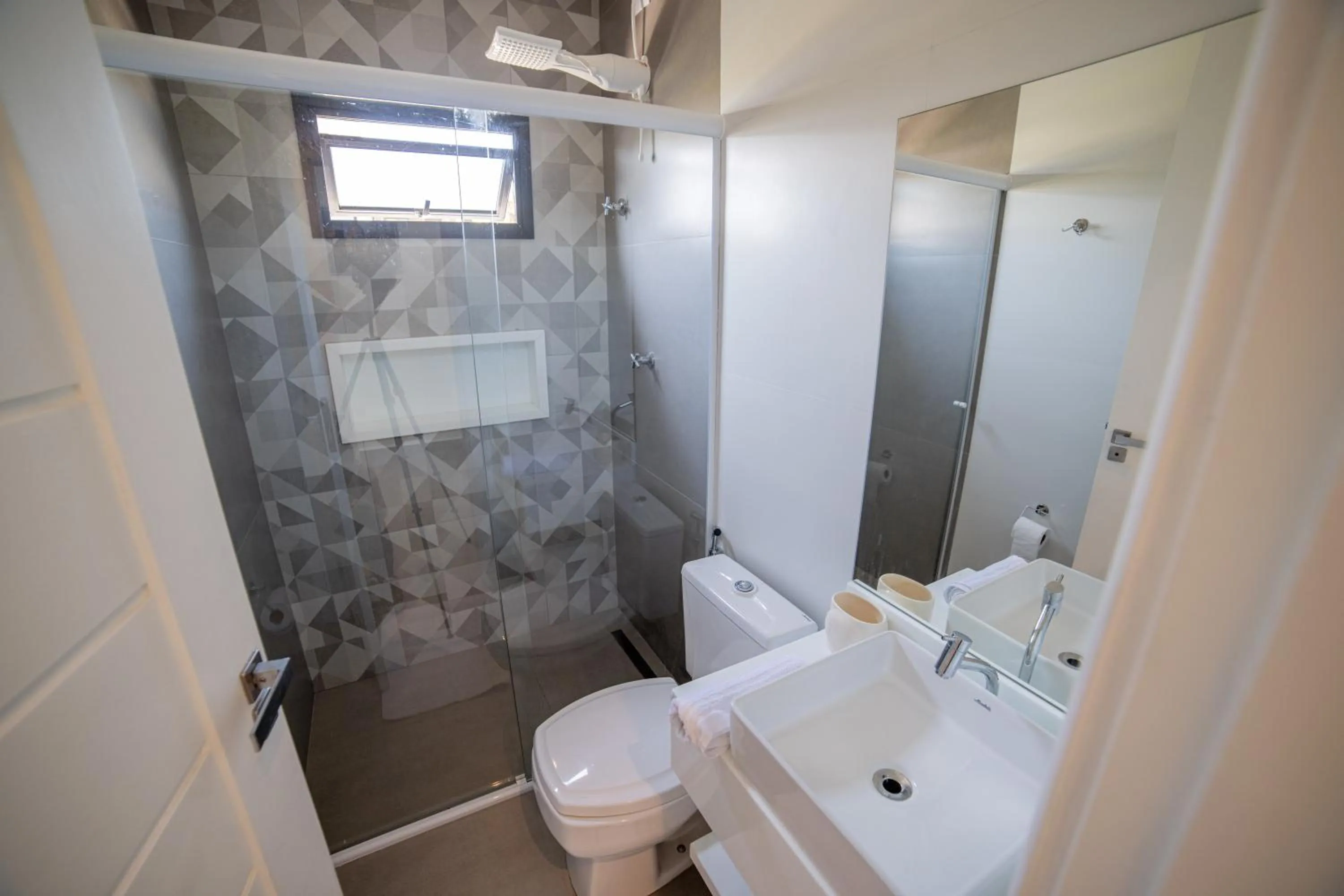 Bathroom in Pousada Cadiz - Piscina Climatizada