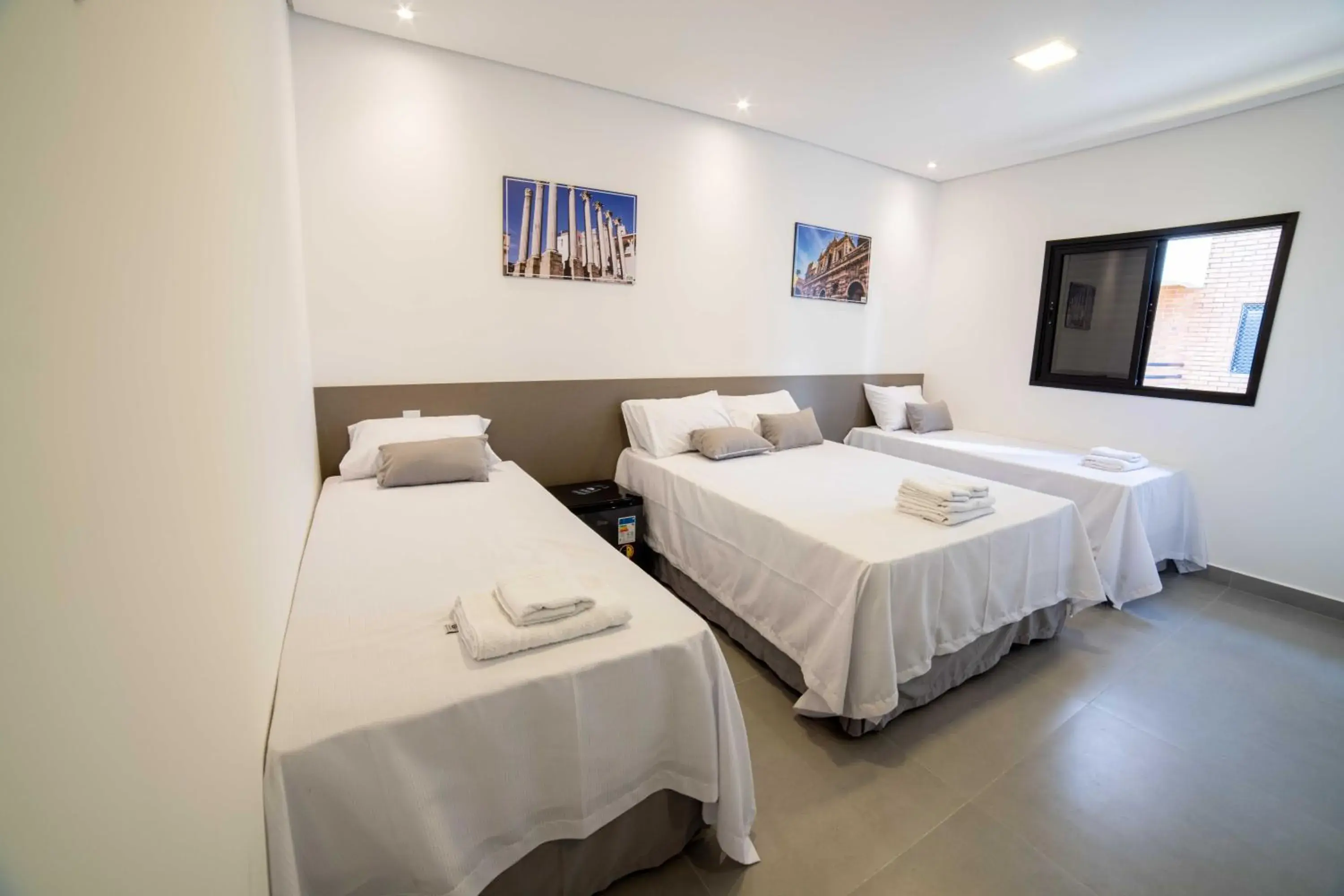 Quadruple Room - single occupancy in Pousada Cadiz Quadruple Room - single occupancy in Pousada Cadiz