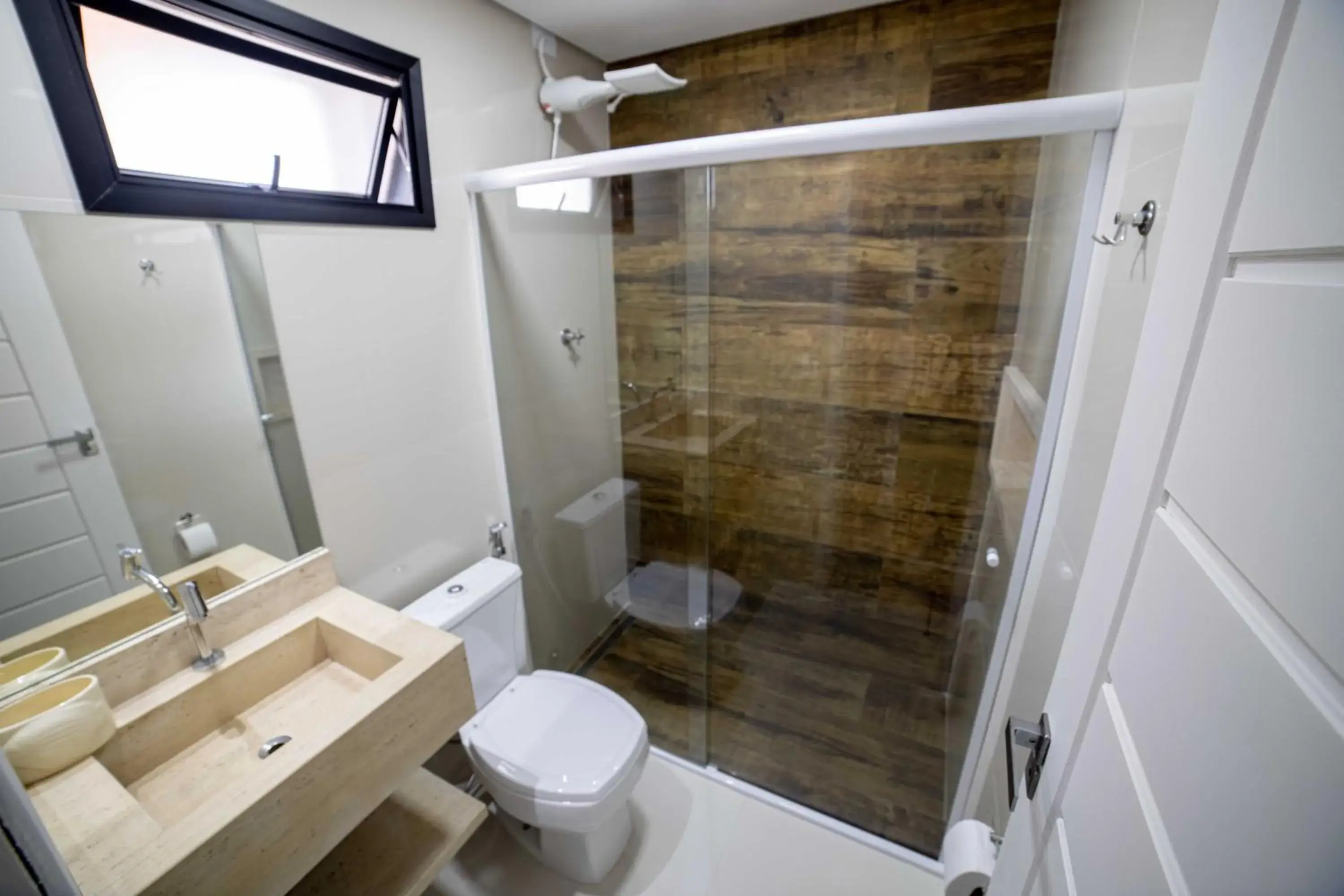 Quadruple Room - single occupancy in Pousada Cadiz Quadruple Room - single occupancy in Pousada Cadiz
