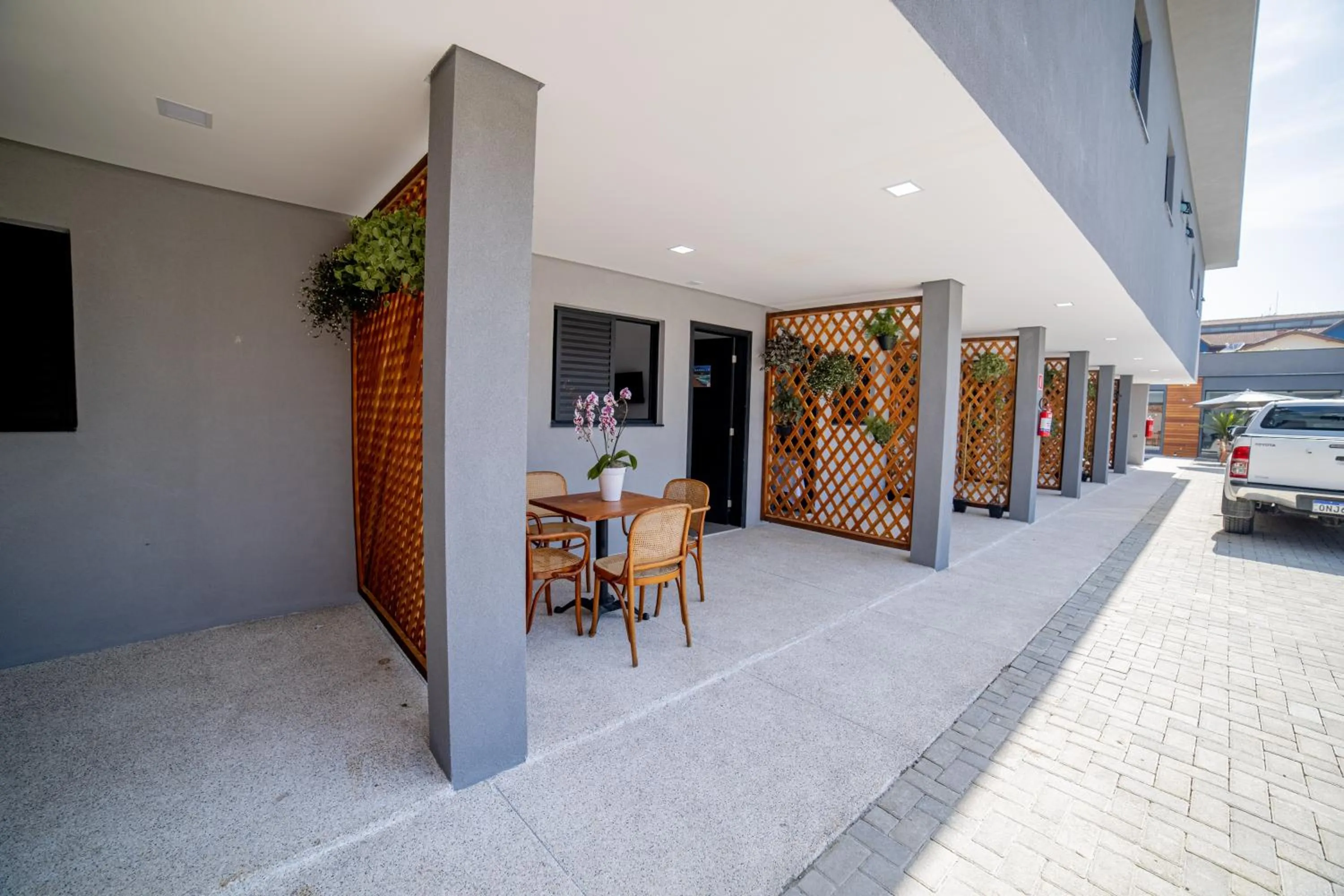 Patio in Pousada Cadiz - Piscina Climatizada