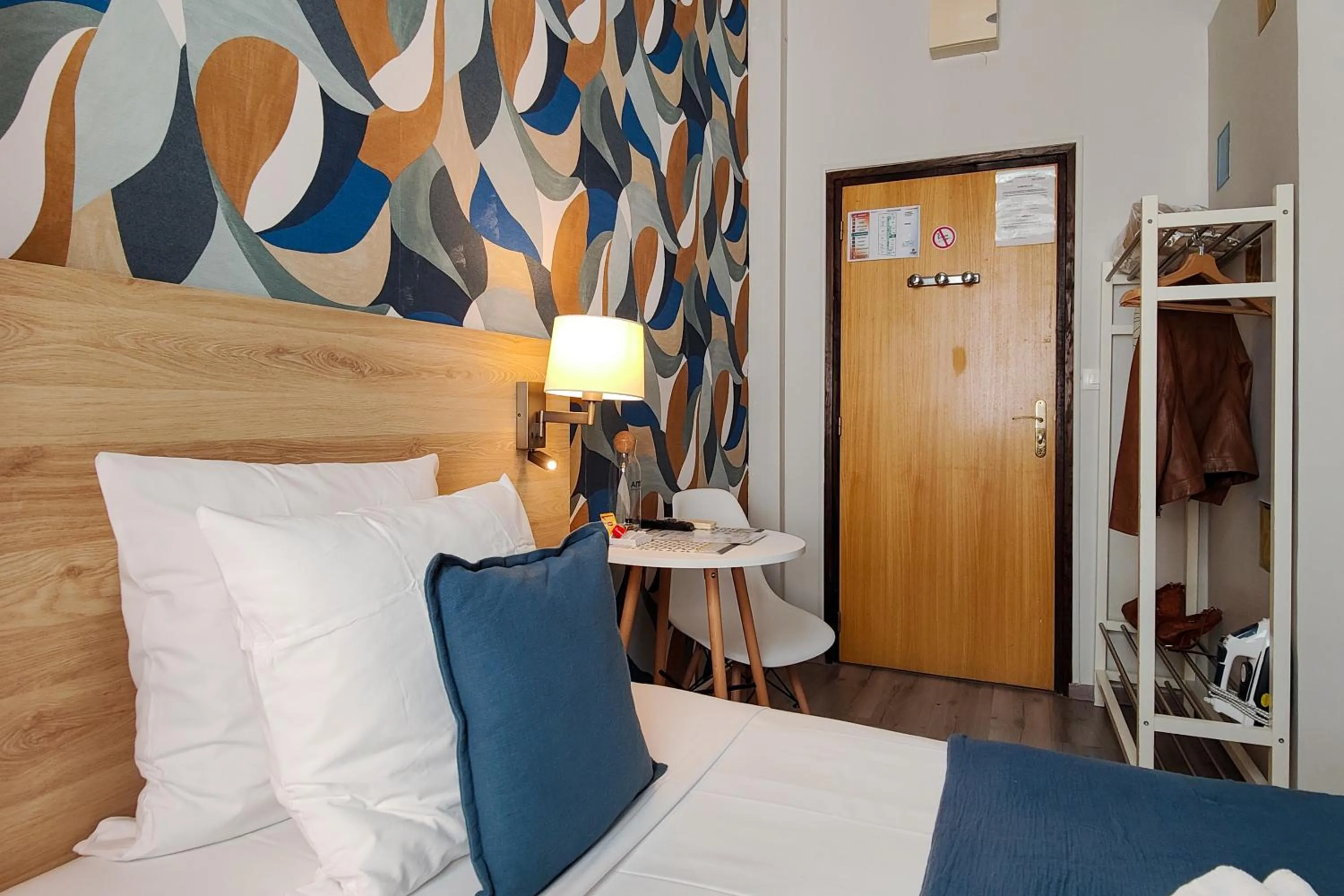 Photo of the whole room, Bed in Aparthotel AMMI Nice Massena - ex Ajoupa