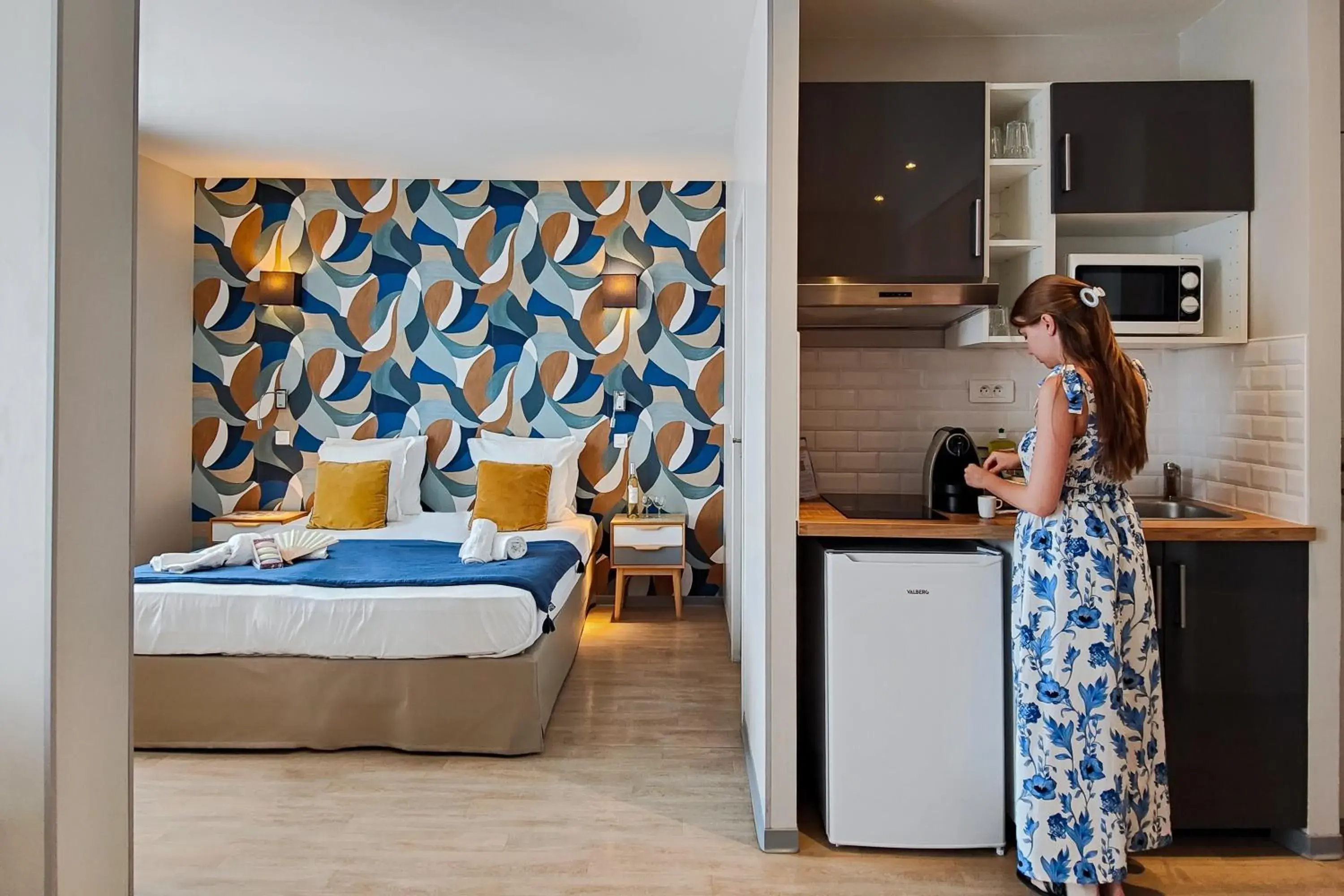 Kitchen or kitchenette, Bed in Aparthotel AMMI Nice Massena - ex Ajoupa Kitchen or kitchenette, Bed in Aparthotel AMMI Nice Massena - ex Ajoupa