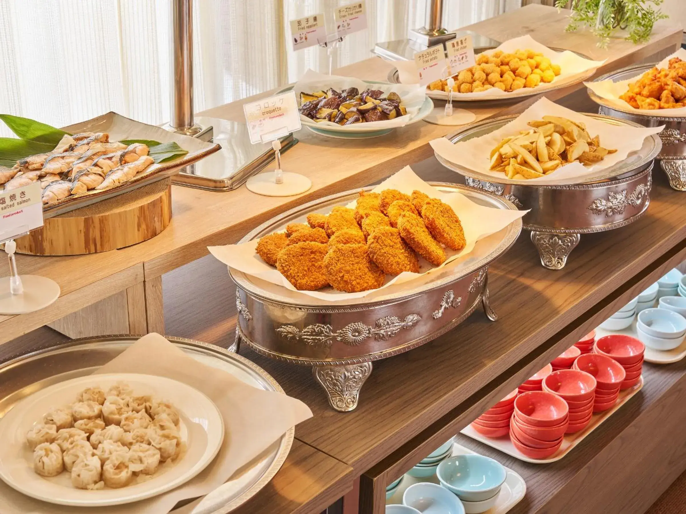 Buffet breakfast in Hotel Silk Inn Madarao Buffet breakfast in Hotel Silk Inn Madarao