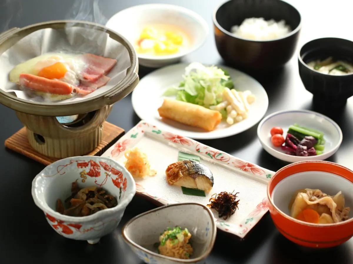 Breakfast in Hotel Silk Inn Madarao