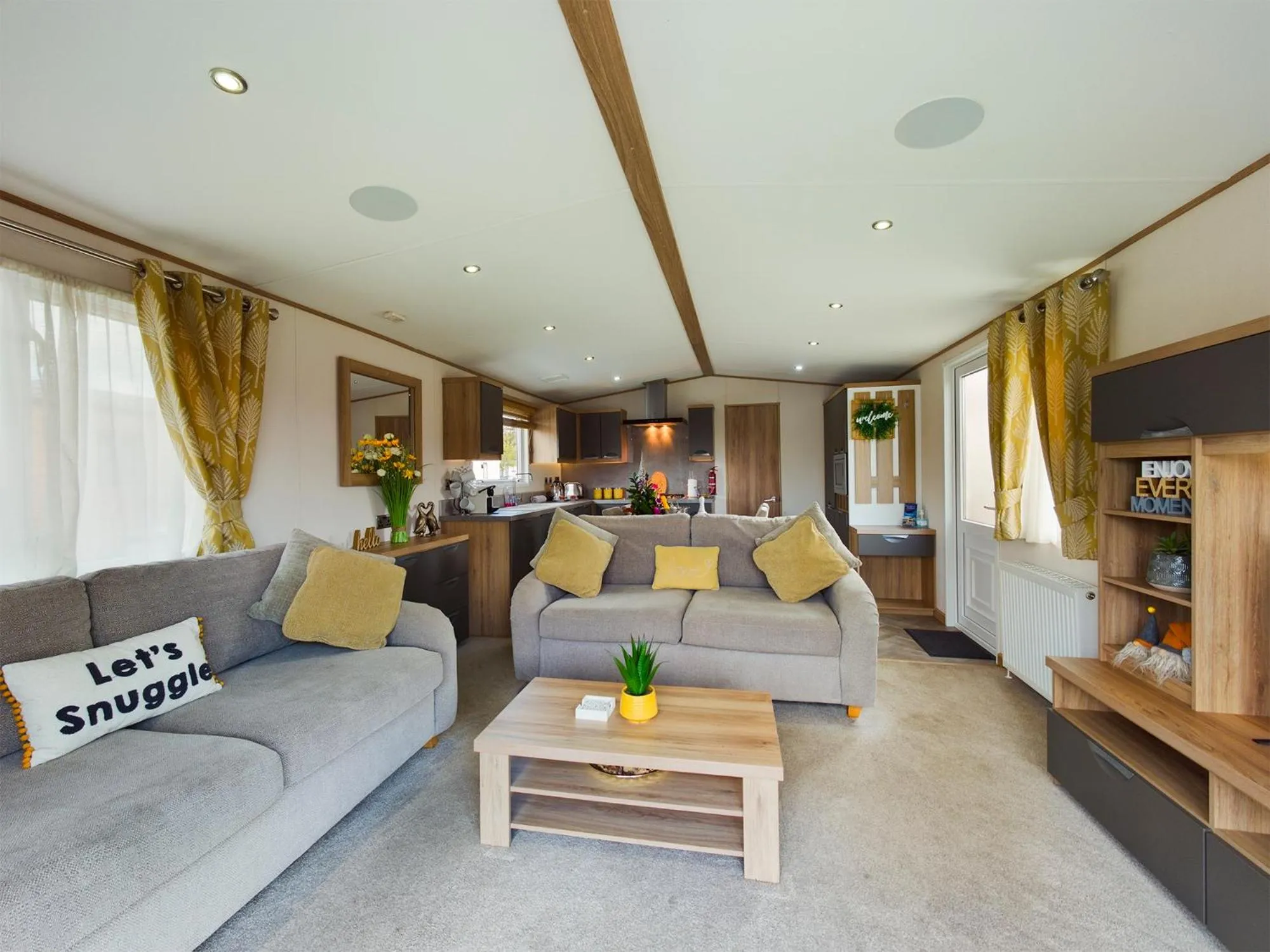 TV and multimedia in Tattershall Lakes Mini Breaks - Osprey Rise