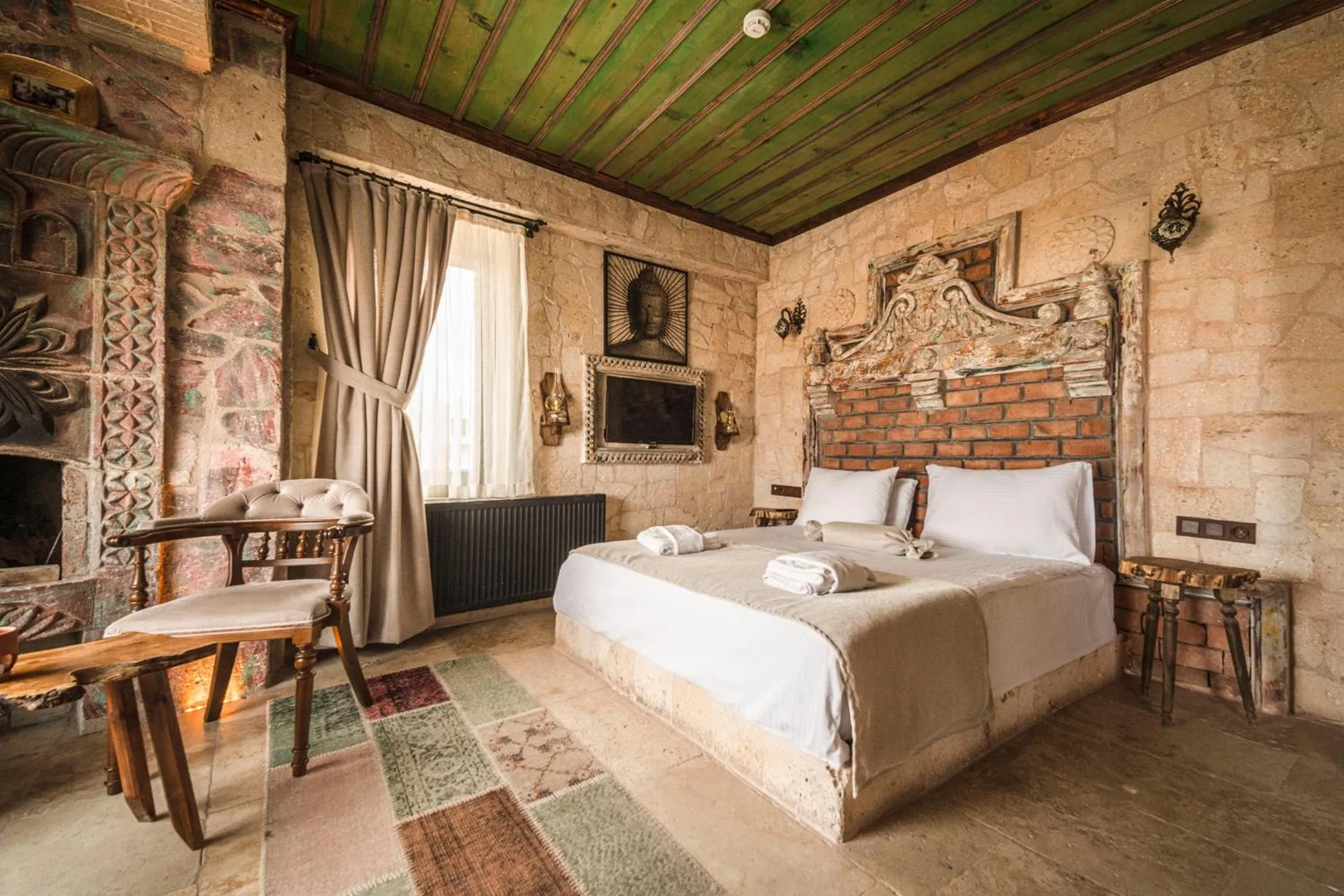 Bed in Deluna Cappadocia