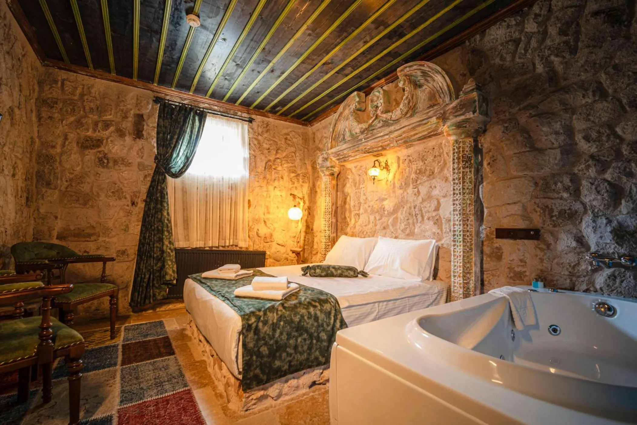 Bed in Deluna Cappadocia