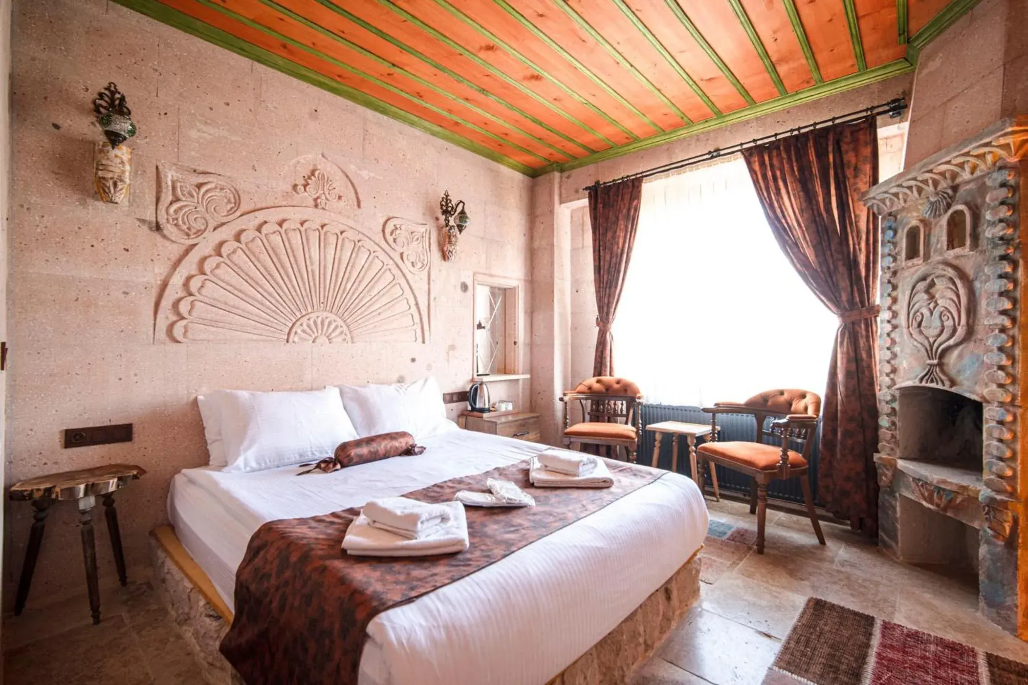Deluxe Double Room with Castle View in Deluna Cappadocia Deluxe Double Room with Castle View in Deluna Cappadocia