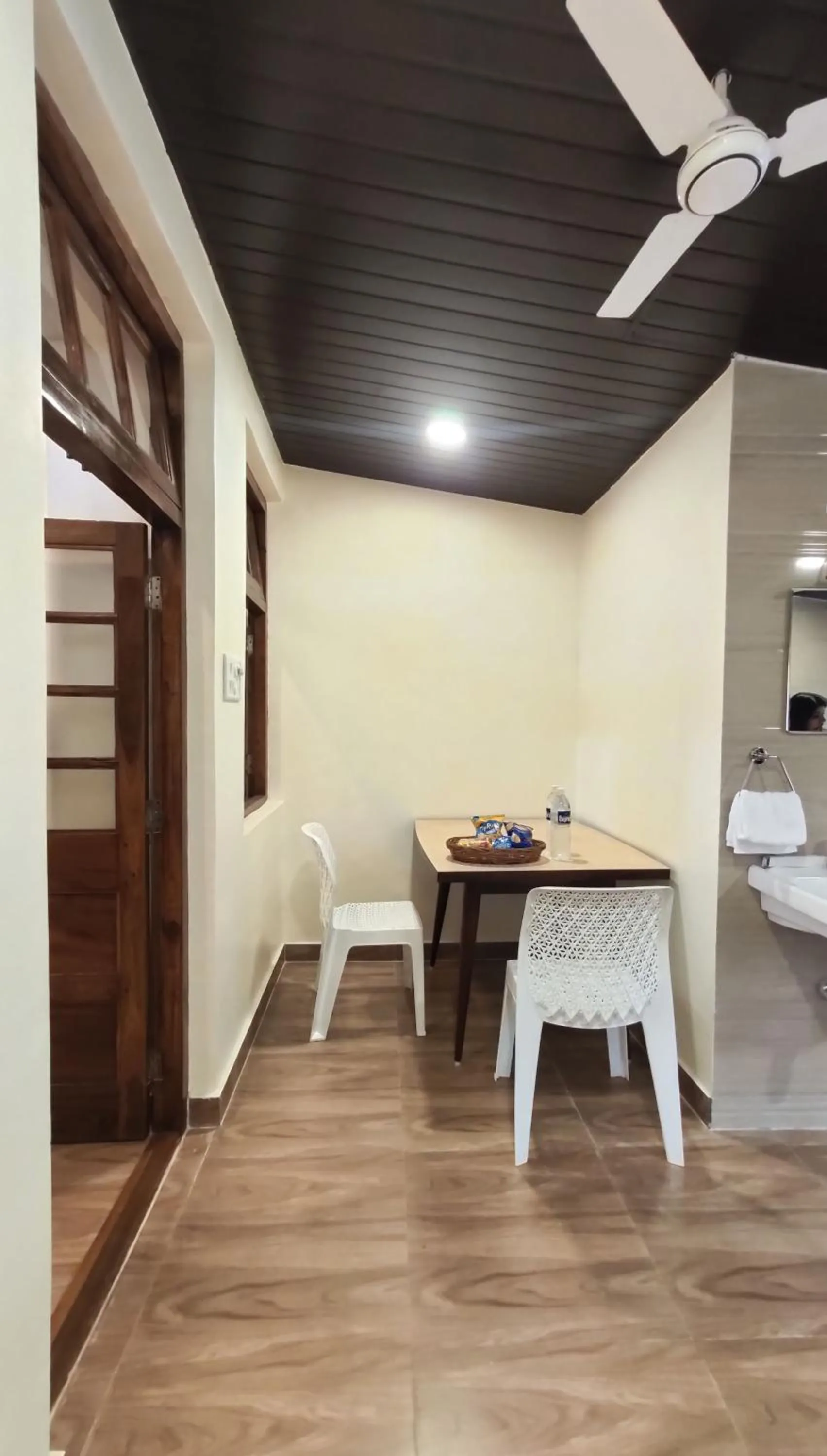 Breakfast, Bed in Citadel Resort