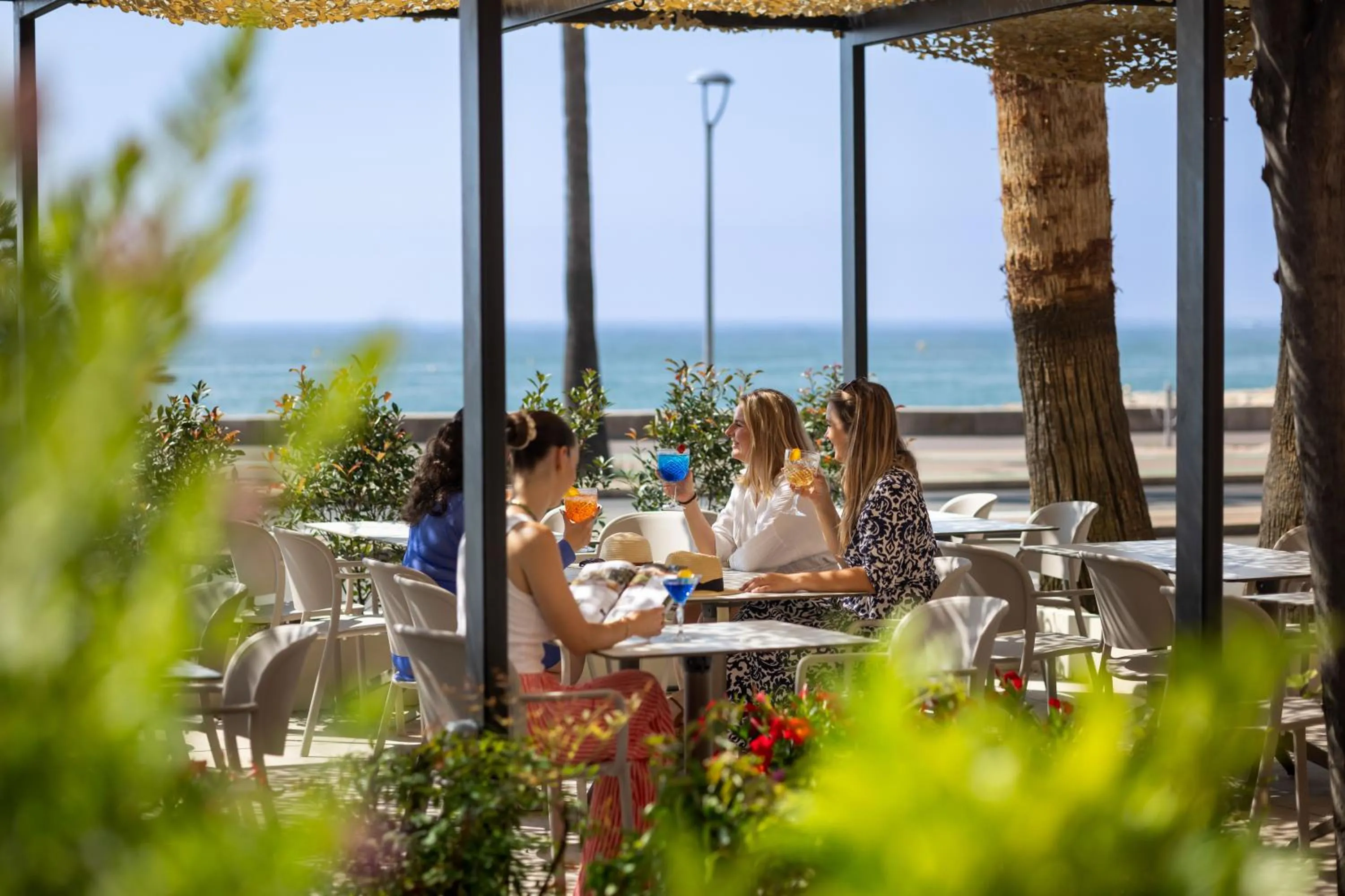 Restaurant/places to eat in Hotel Royalmar - Nouveau propriétaire