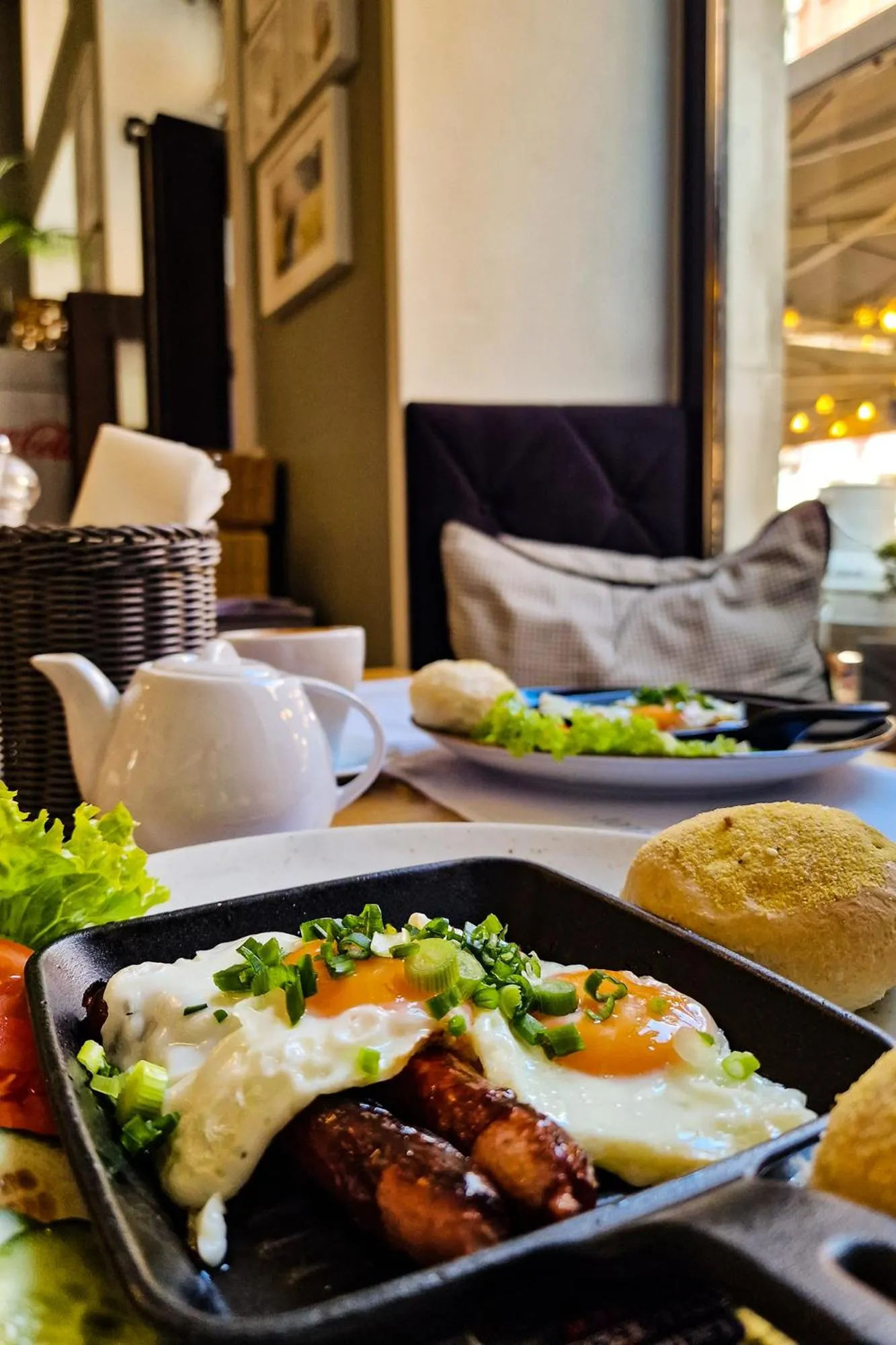 Food and drinks in Baltic Gdańsk OLD TOWN by St Mary s Church