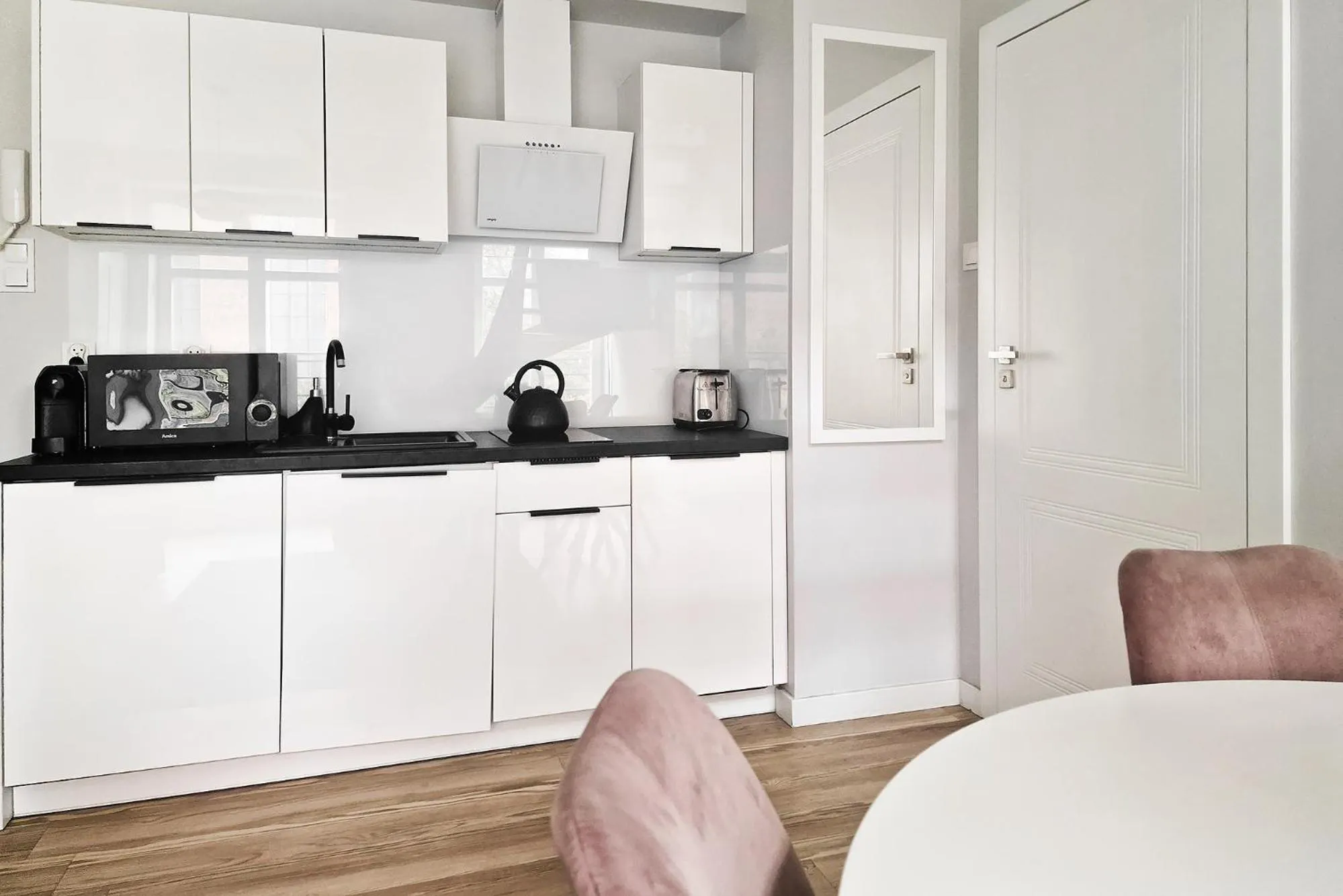 Coffee/tea facilities in Baltic Gdańsk OLD TOWN by St Mary s Church