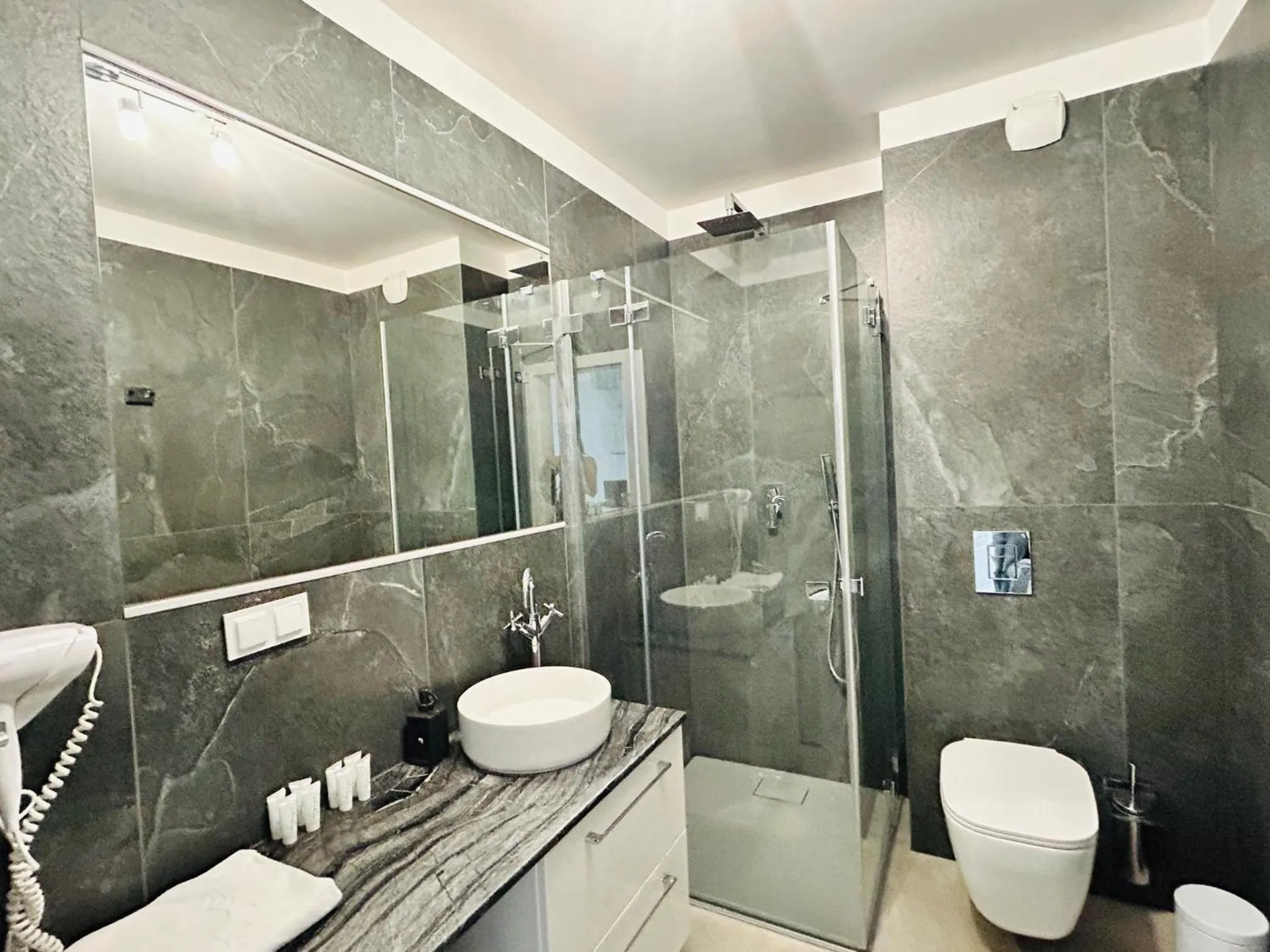 Shower in Baltic Gdańsk OLD TOWN by St Mary s Church