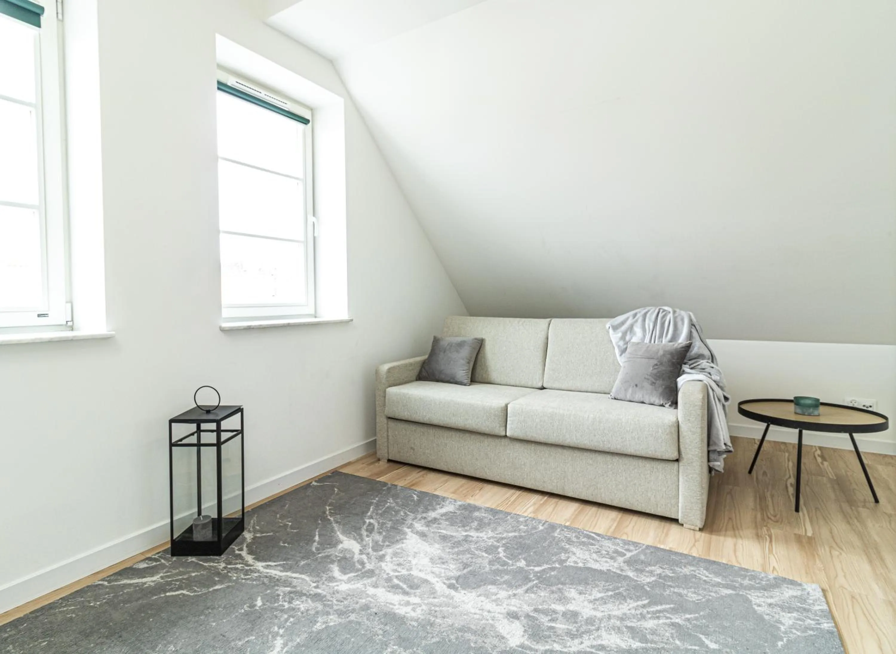 Communal lounge/ TV room in Baltic Gdańsk OLD TOWN by St Mary s Church