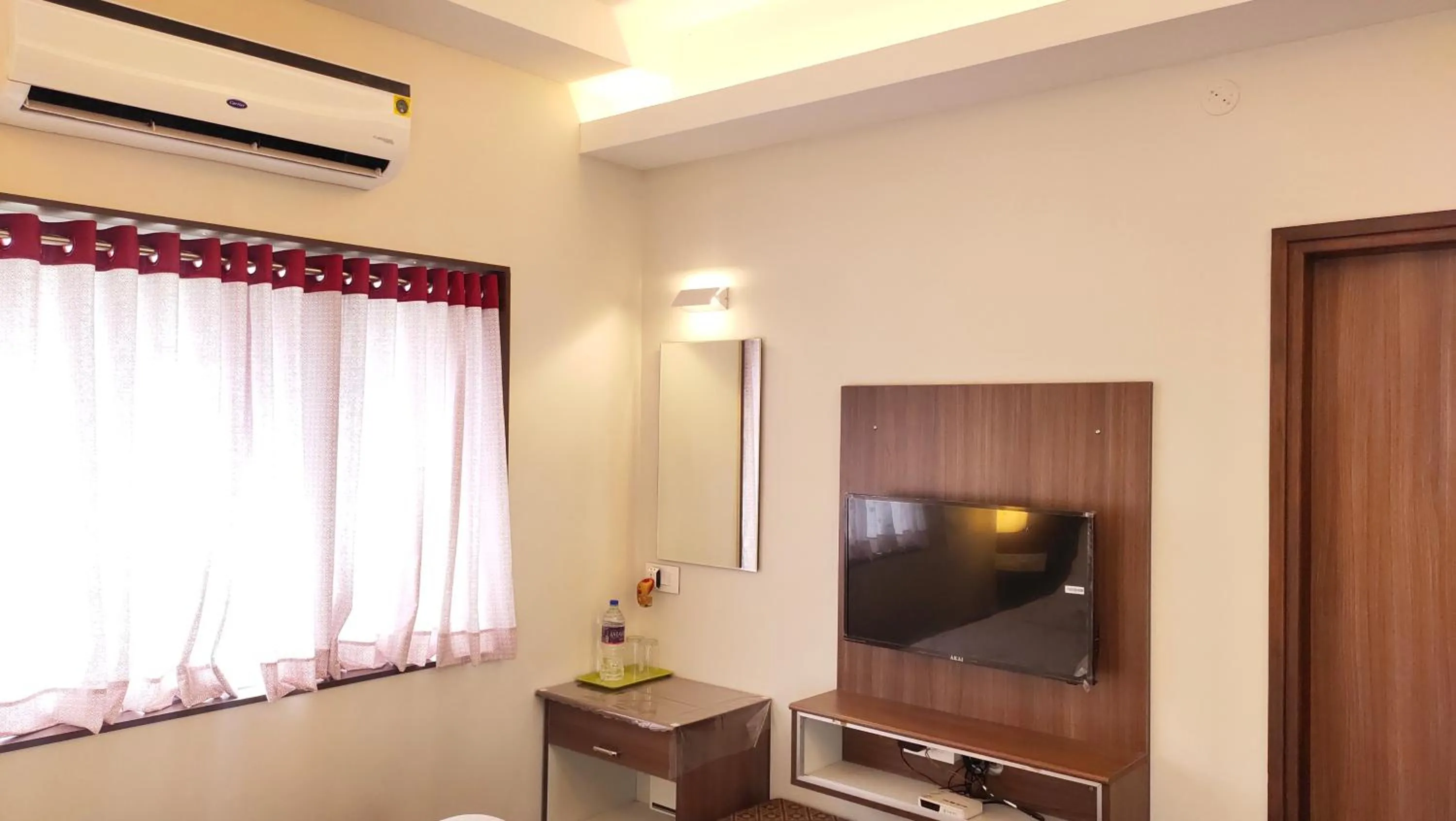 fireplace in Hotel Rhythm Grand Suite