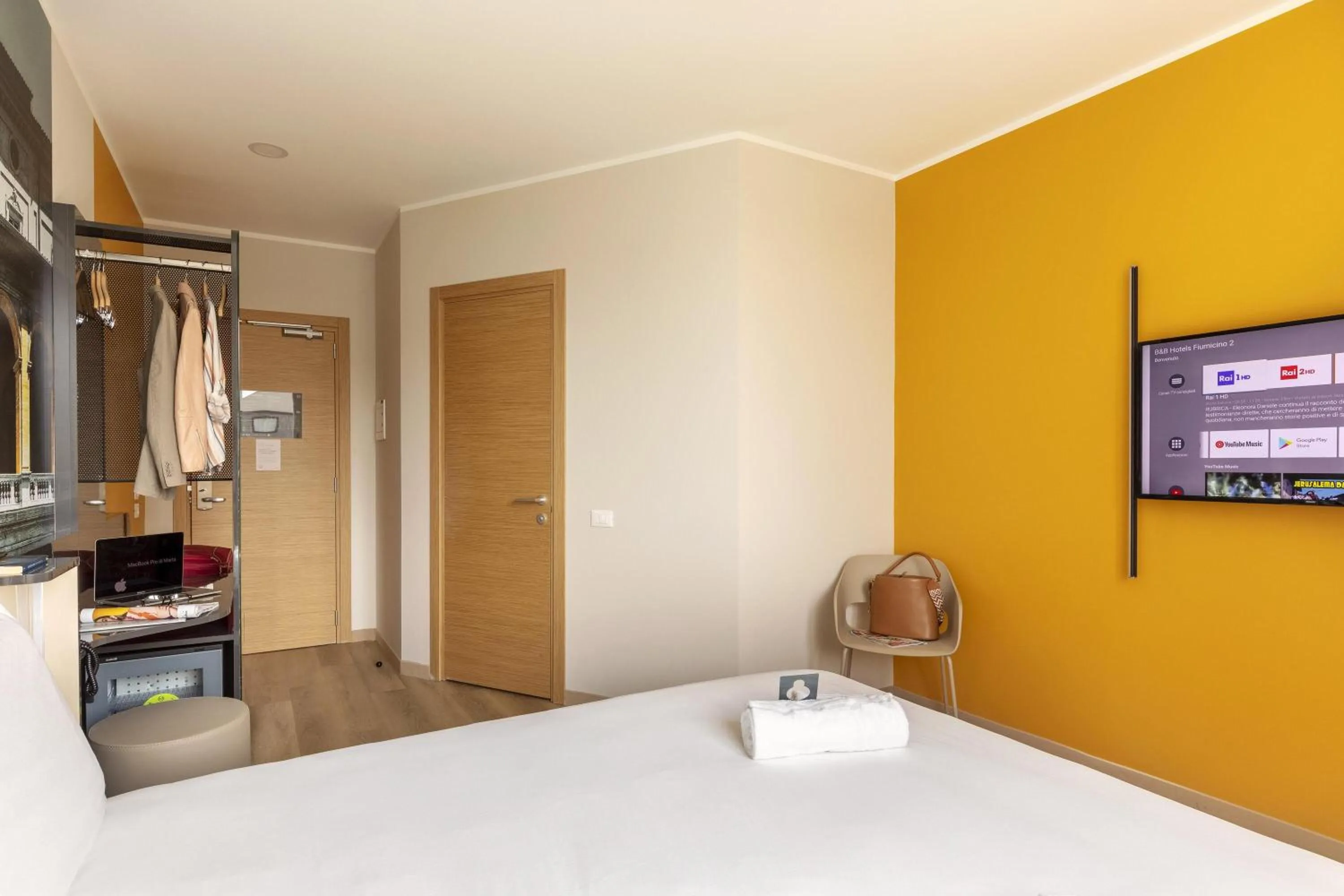 Photo of the whole room, Bed in B&B Hotel Roma Fiumicino Aeroporto Fiera 2