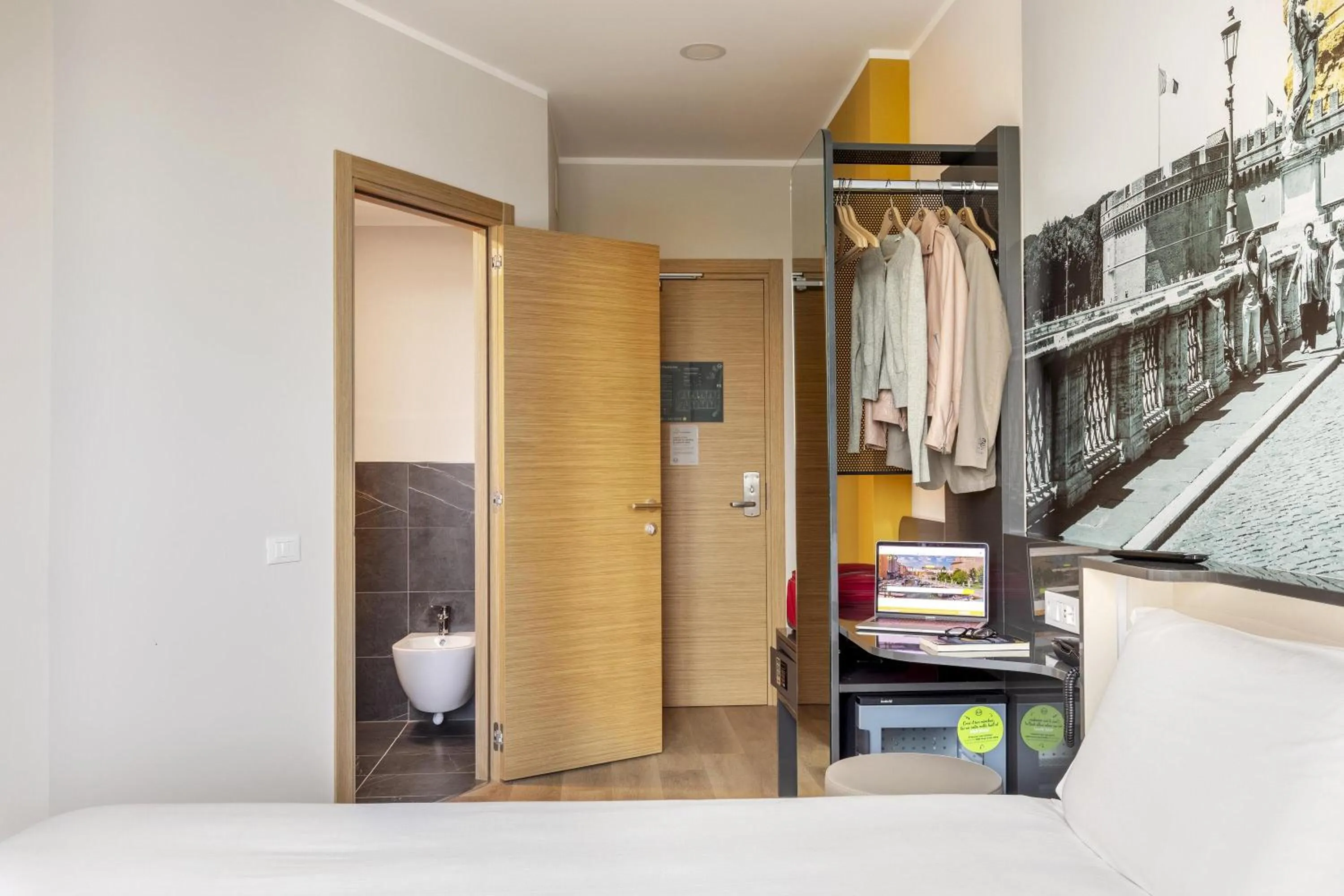 Photo of the whole room, Bed in B&B Hotel Roma Fiumicino Aeroporto Fiera 2