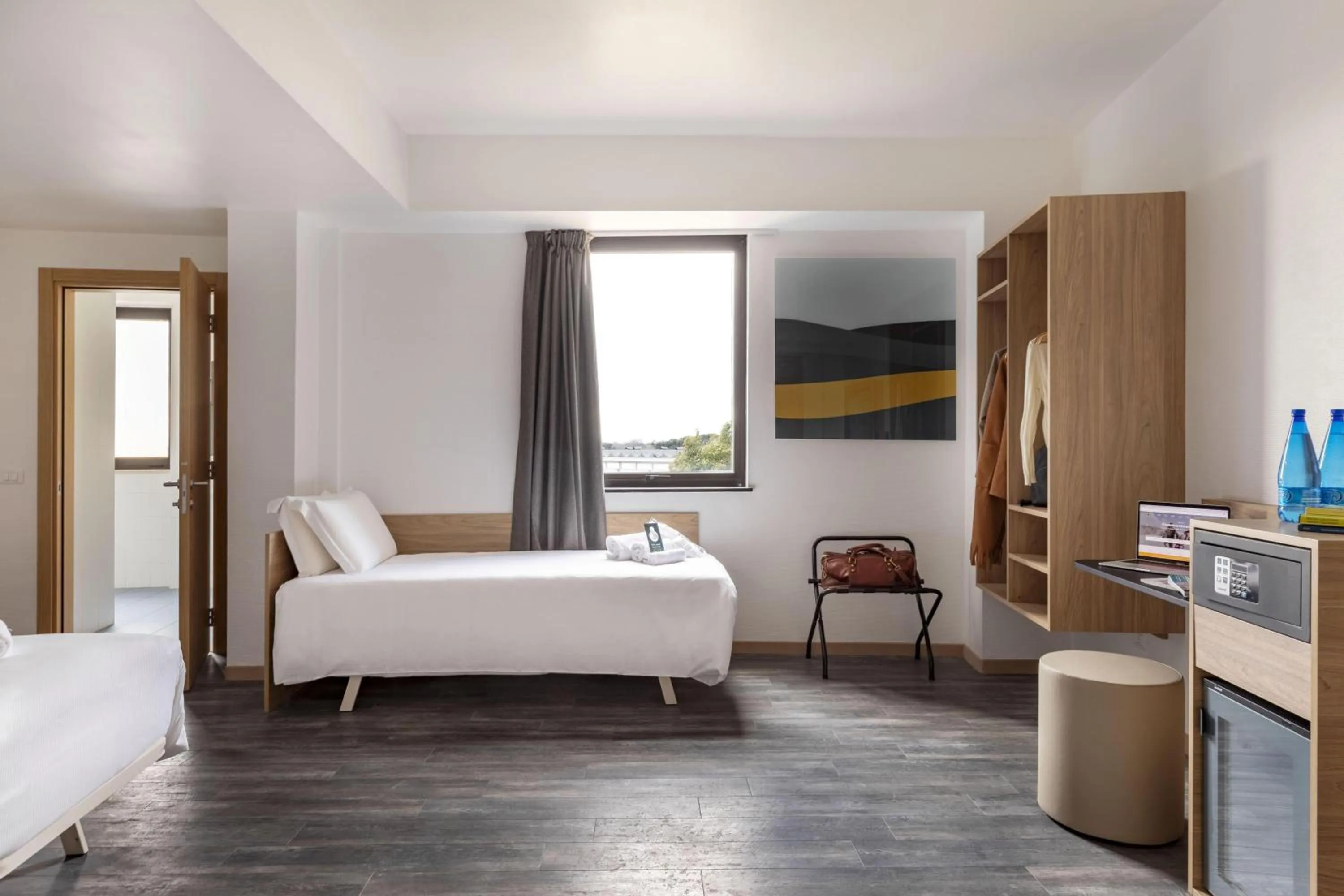 Photo of the whole room, Bed in B&B Hotel Pomezia Roma