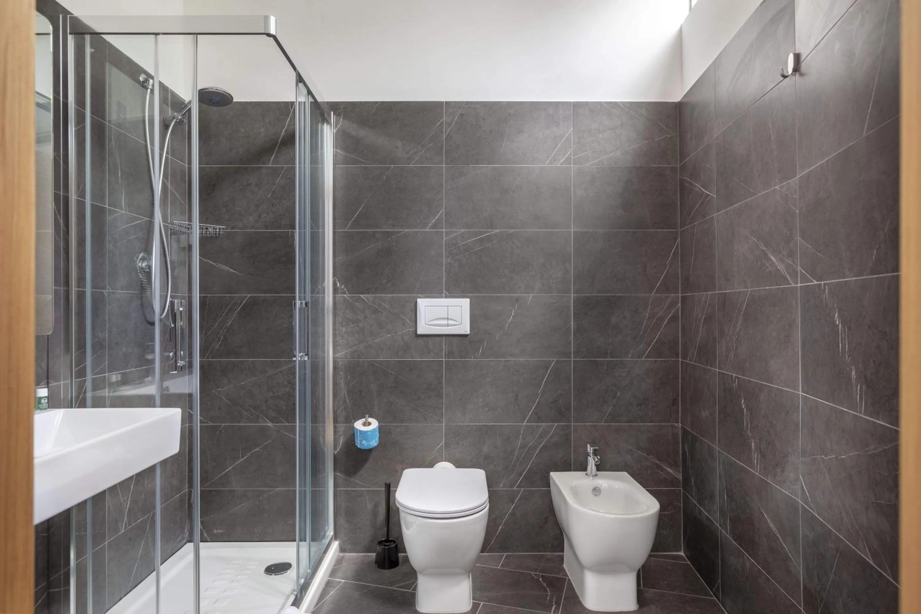 Photo of the whole room in B&B Hotel Pomezia Roma