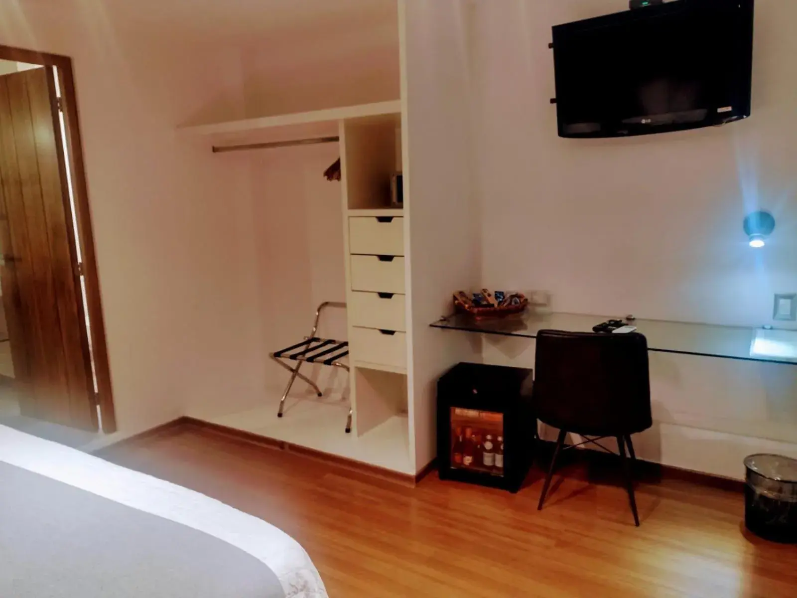 Standard Double Room in Hotel CLARUM 101 Standard Double Room in Hotel CLARUM 101