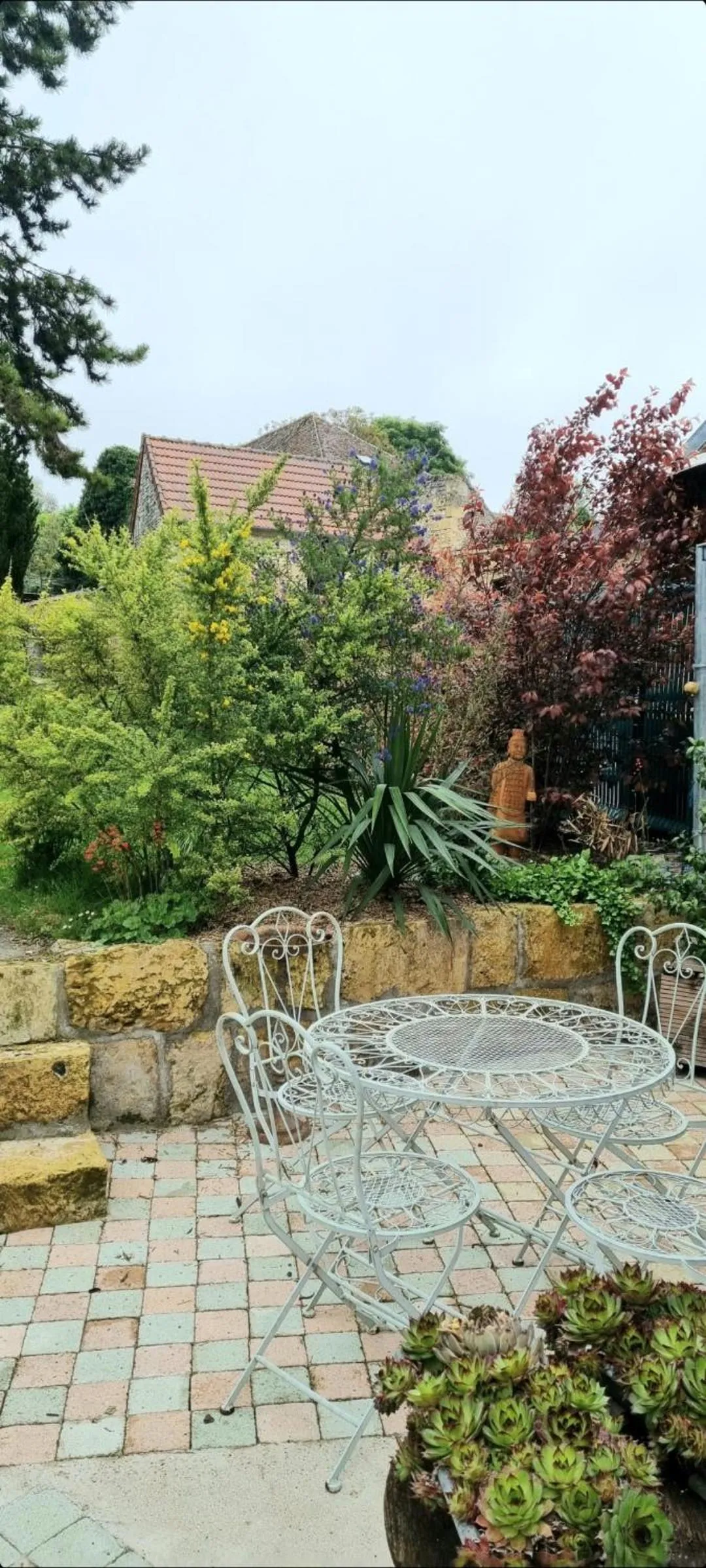 Spring in Les Glycines de Monchy- Chambres d'hôtes