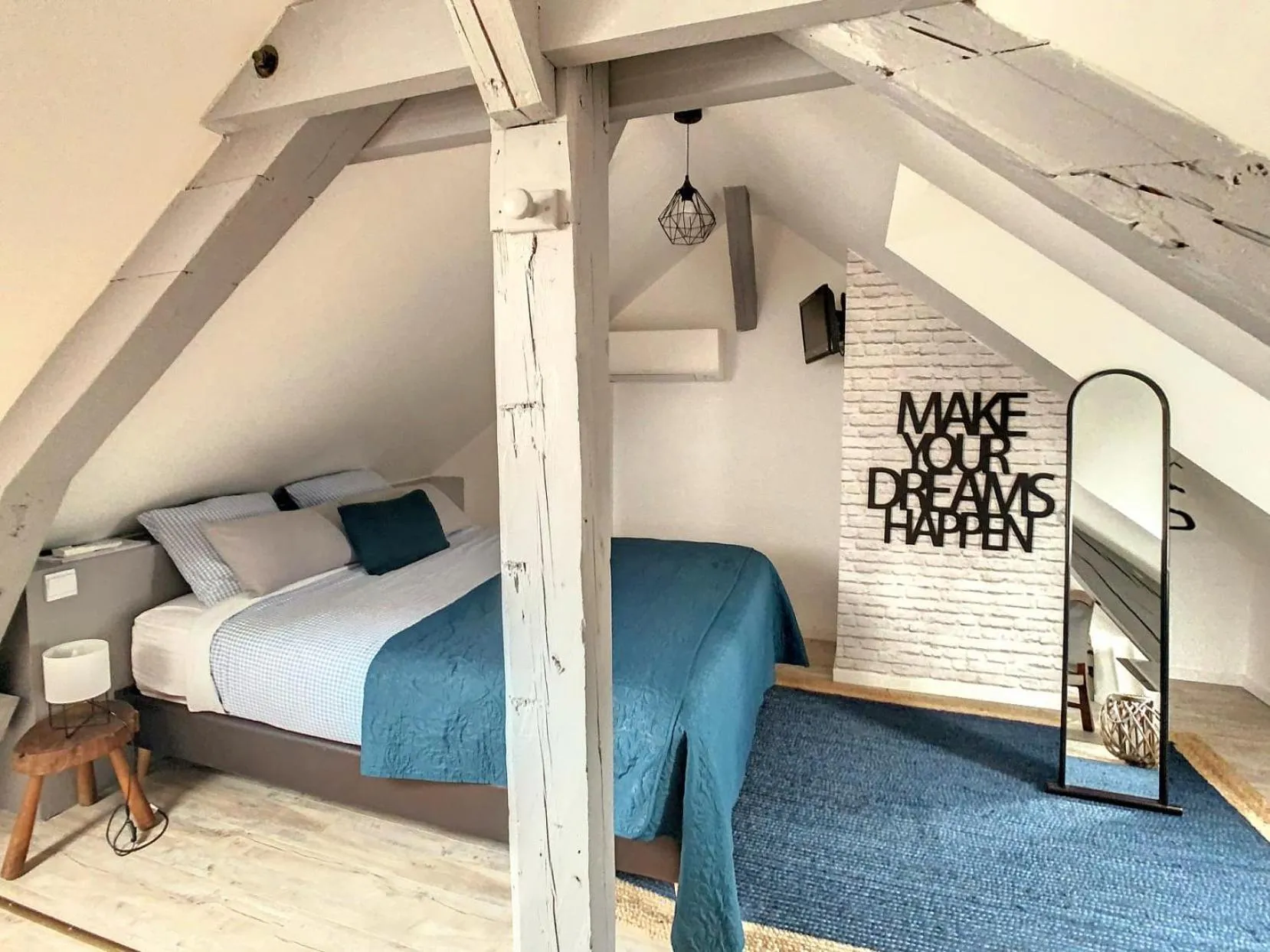 Bed in Les Glycines de Monchy- Chambres d'hôtes