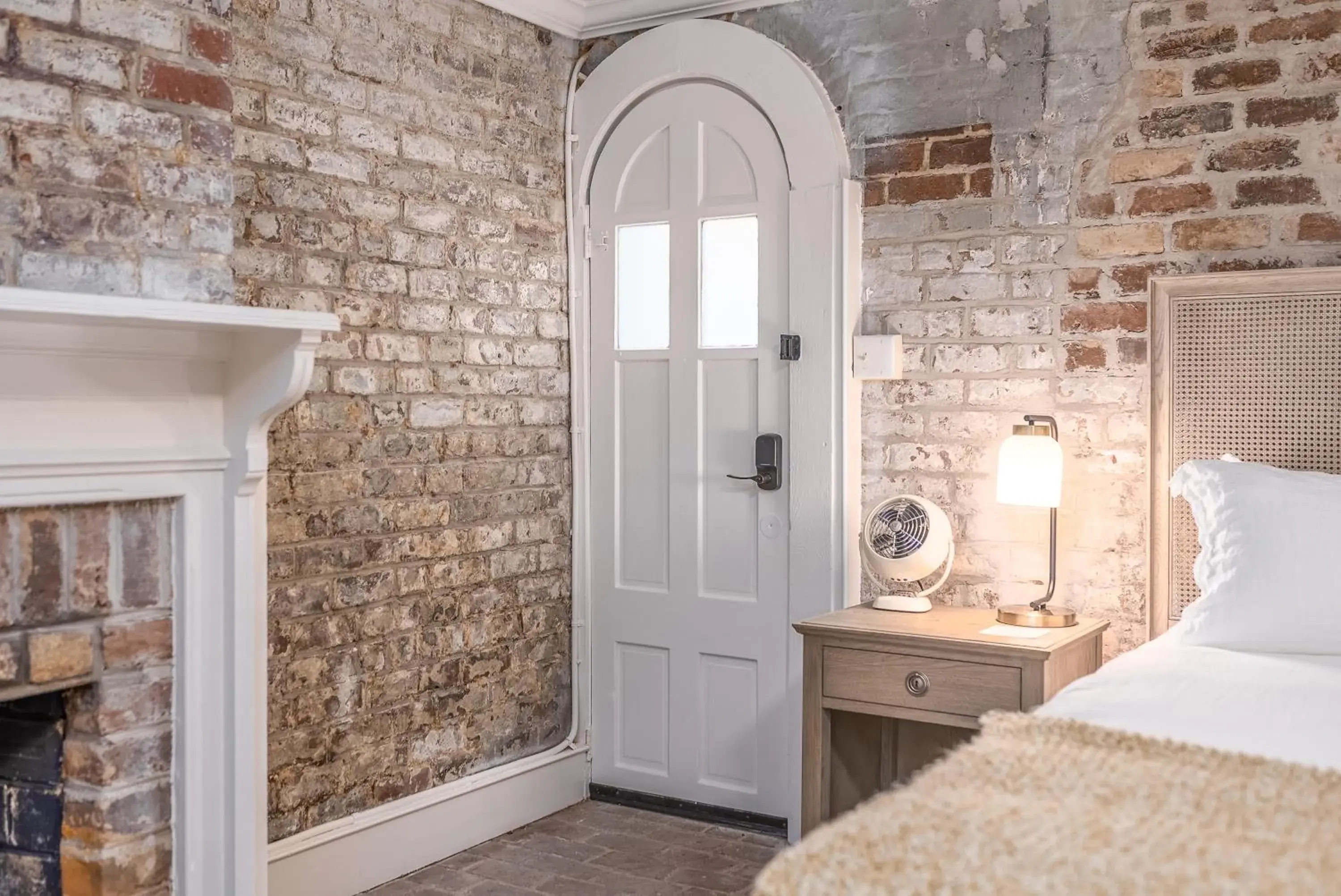 Facade/entrance, Bed in Bellwether House Facade/entrance, Bed in Bellwether House