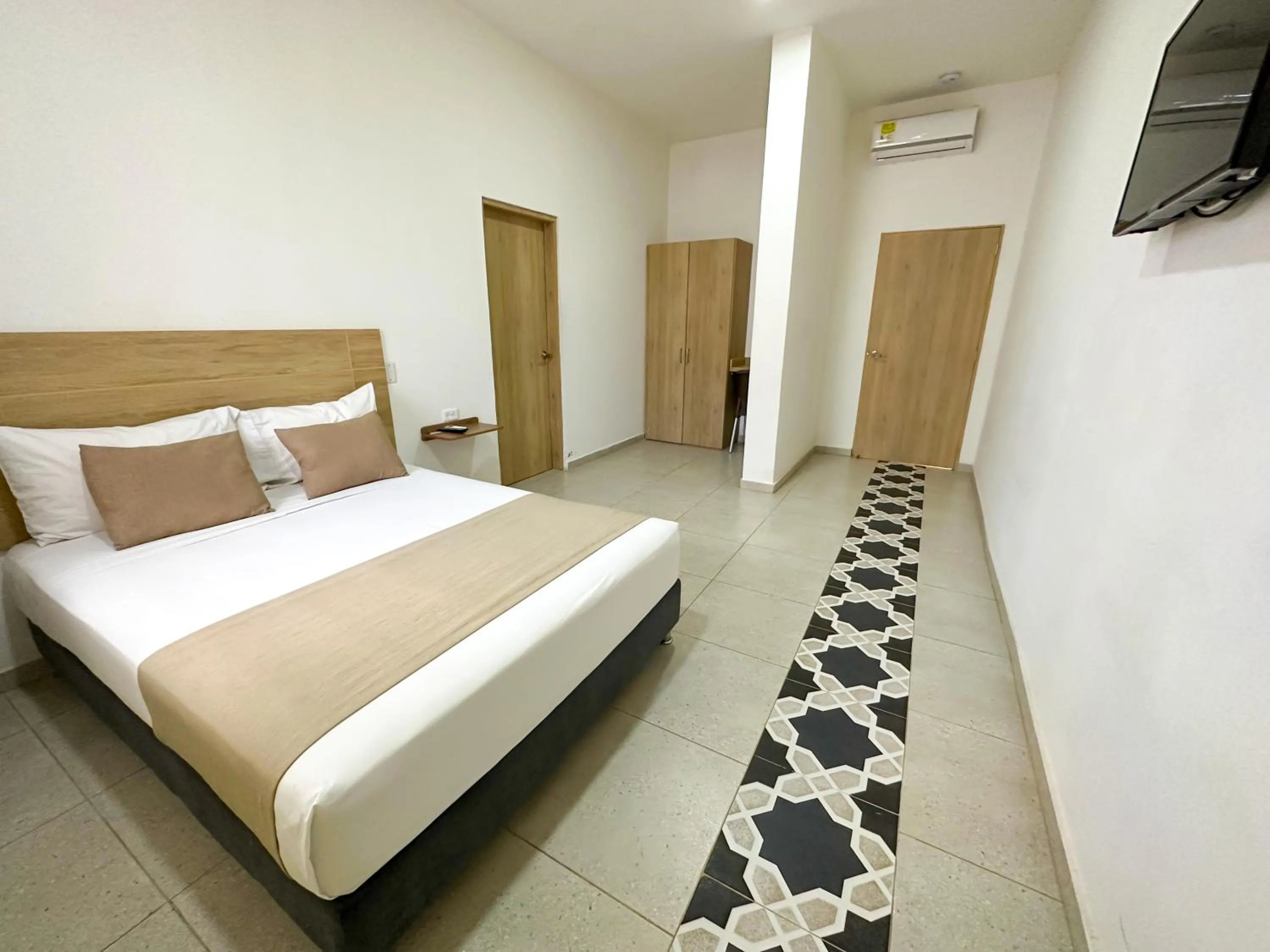 TV and multimedia, Bed in Hotel Zamay Centro Historico