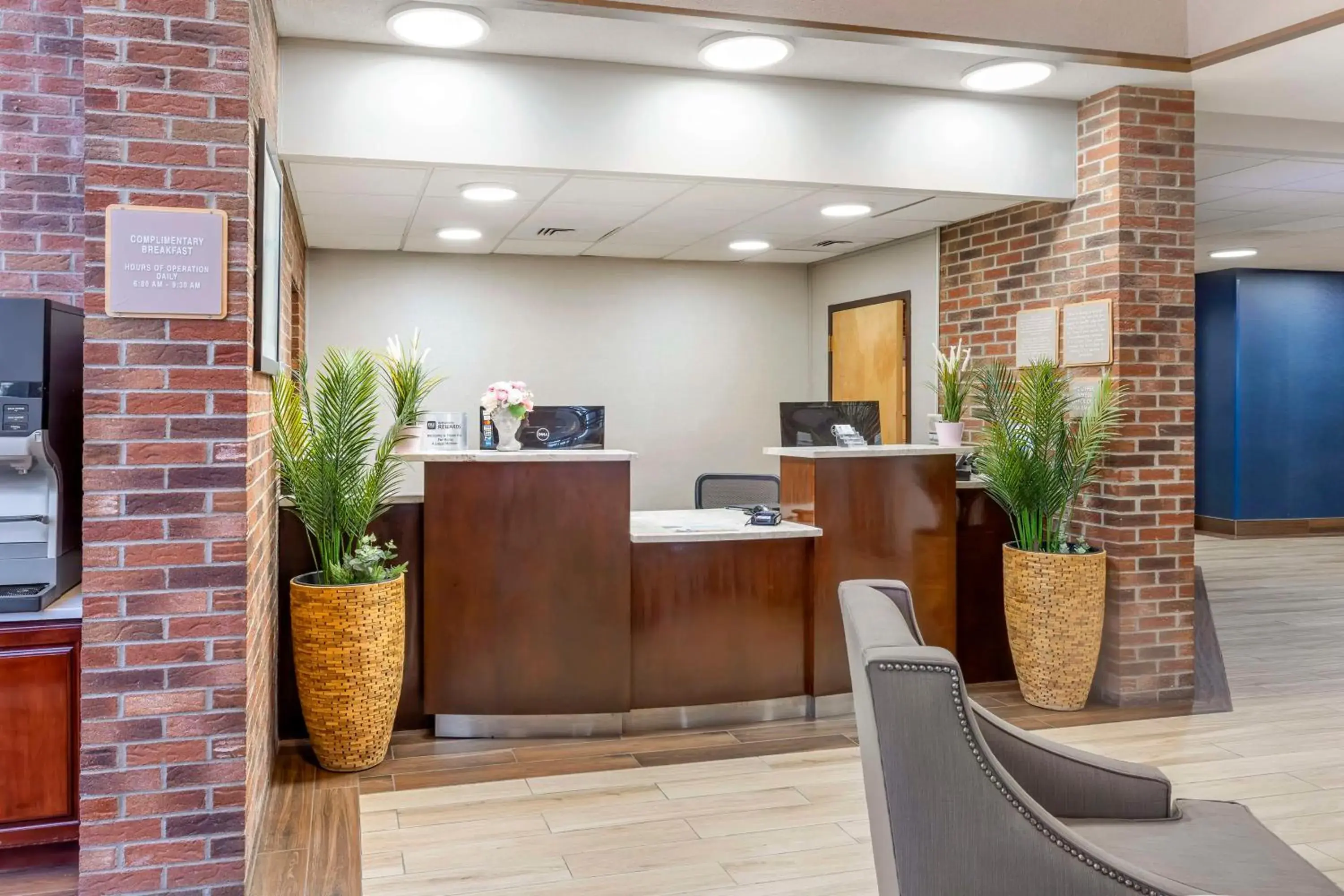 Lobby or reception in Best Western Danbury/Bethel Lobby or reception in Best Western Danbury/Bethel