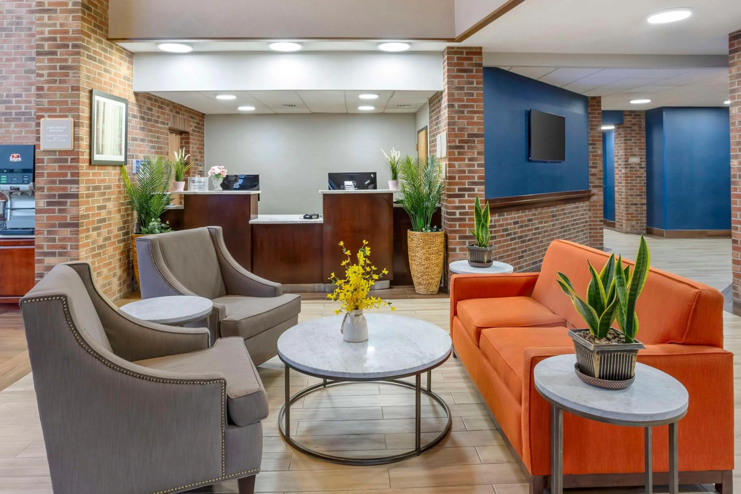 Lobby or reception in Best Western Danbury/Bethel