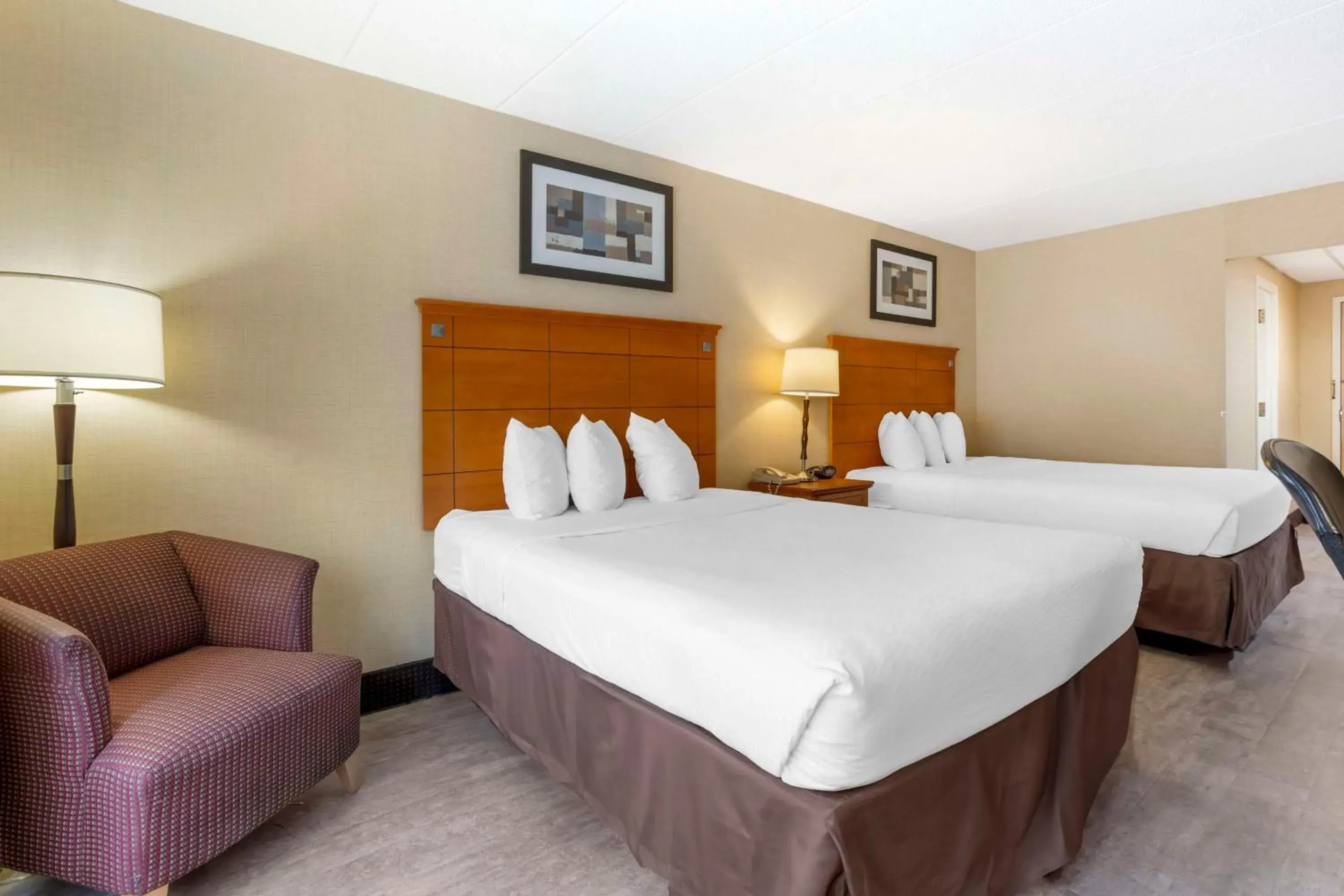 Bedroom in Best Western Danbury/Bethel Bedroom in Best Western Danbury/Bethel