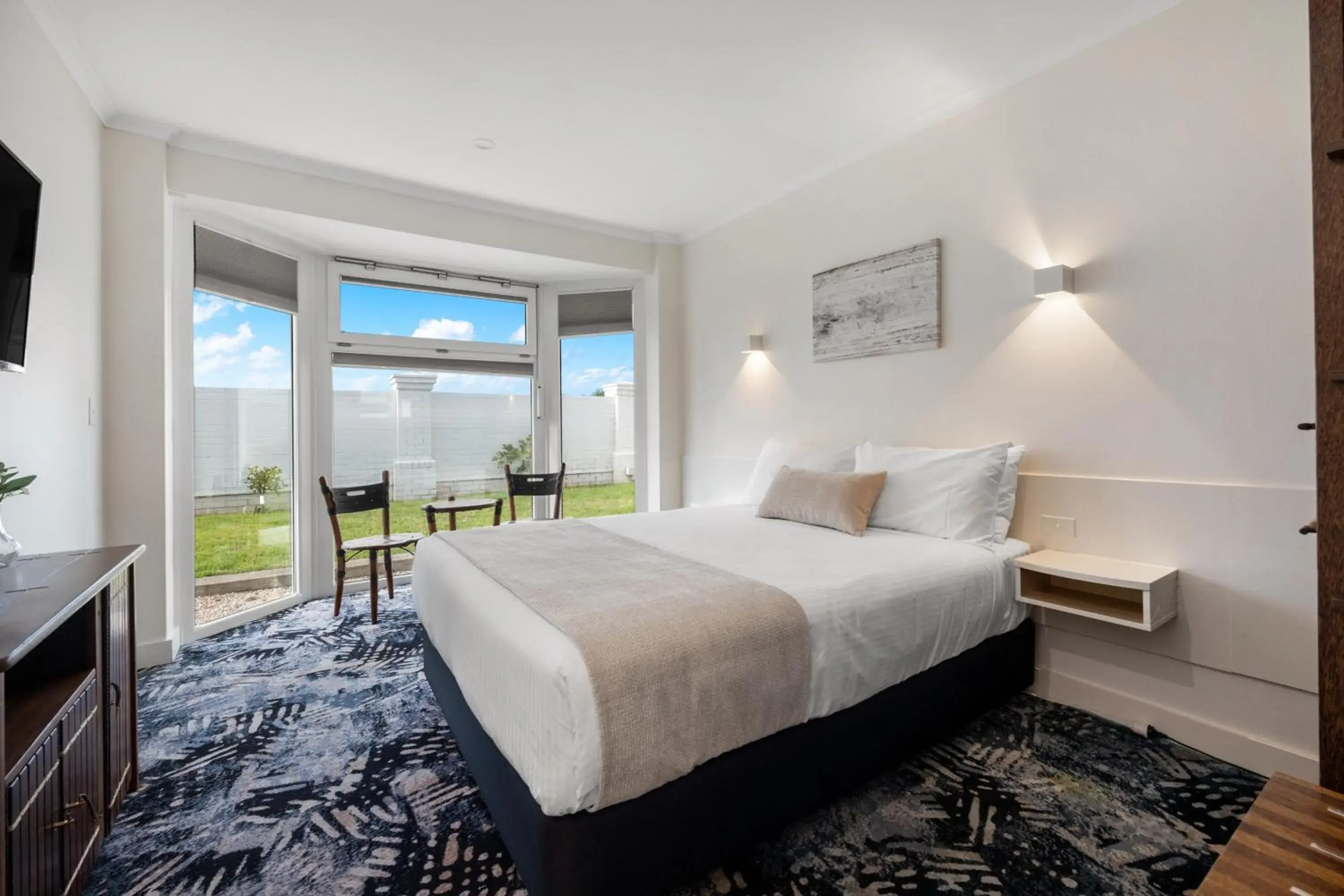 Bed in Best Western Adelaide Airport Bed in Best Western Adelaide Airport