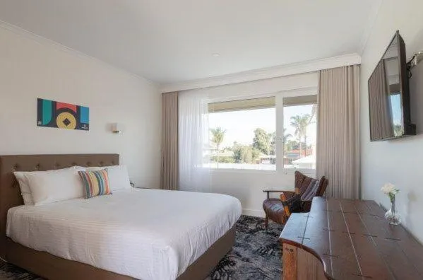 Bed in Best Western Adelaide Airport