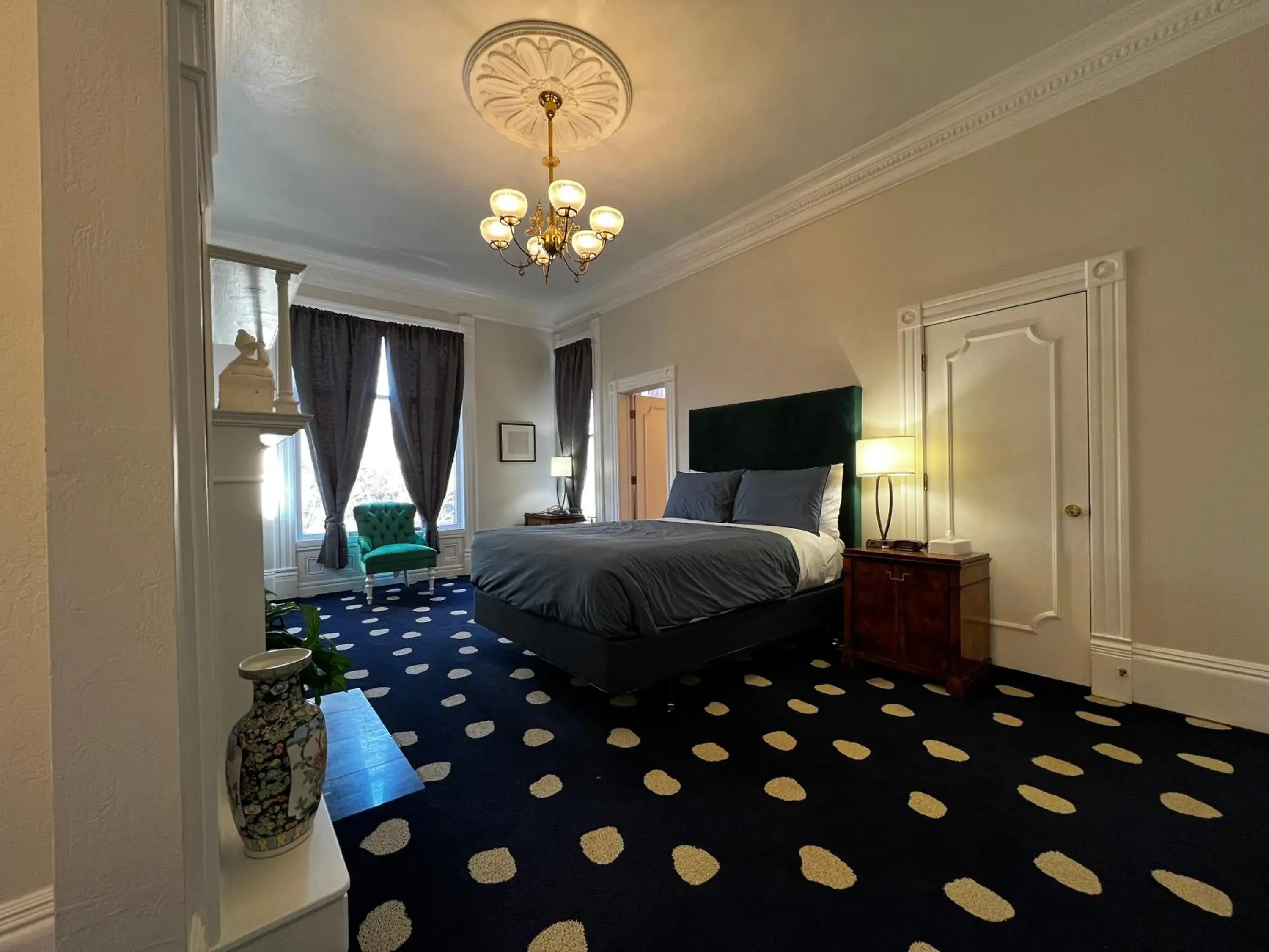 Bed in Sterling Hotel Bed in Sterling Hotel