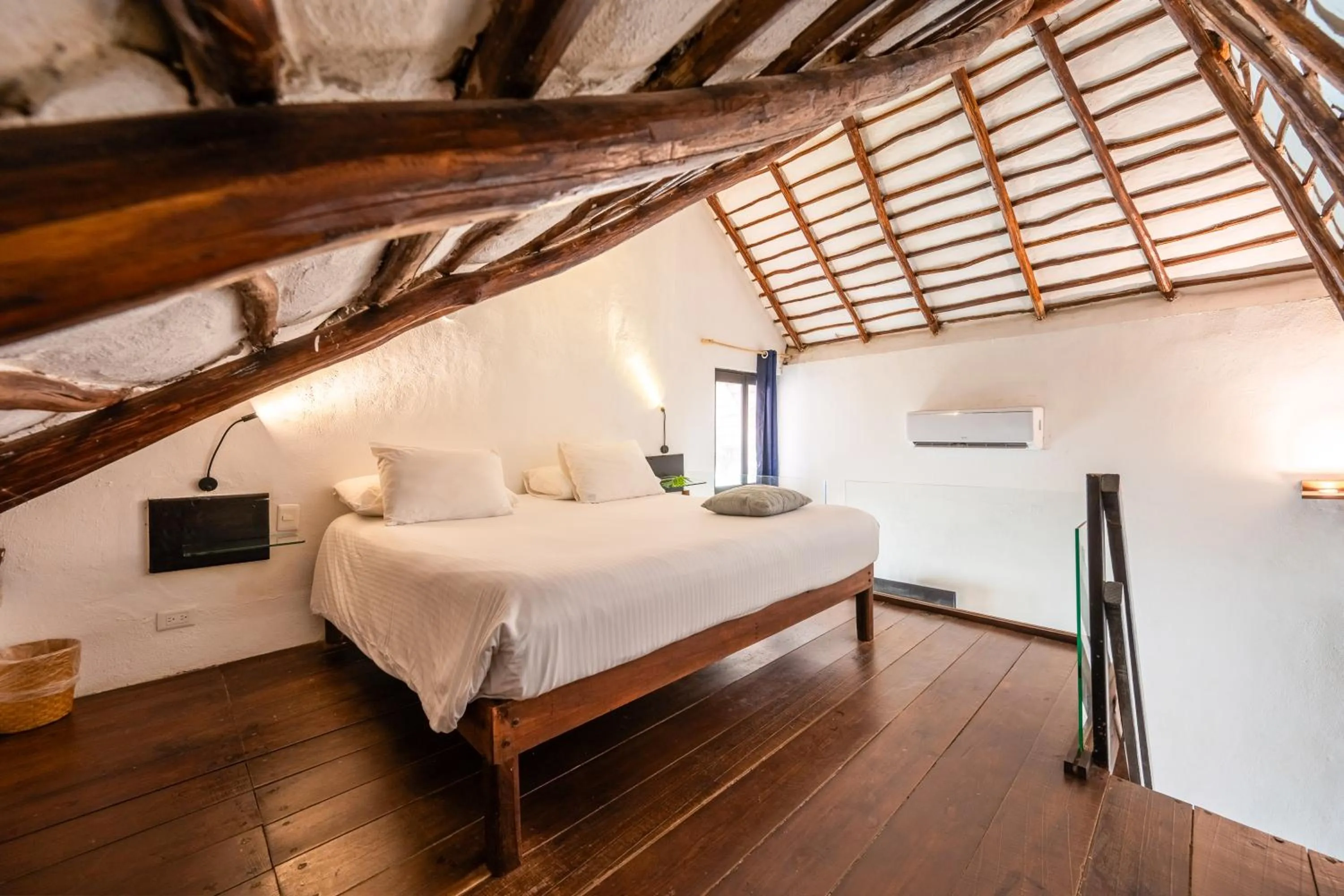 Bed in Kinbe Hotel Boutique