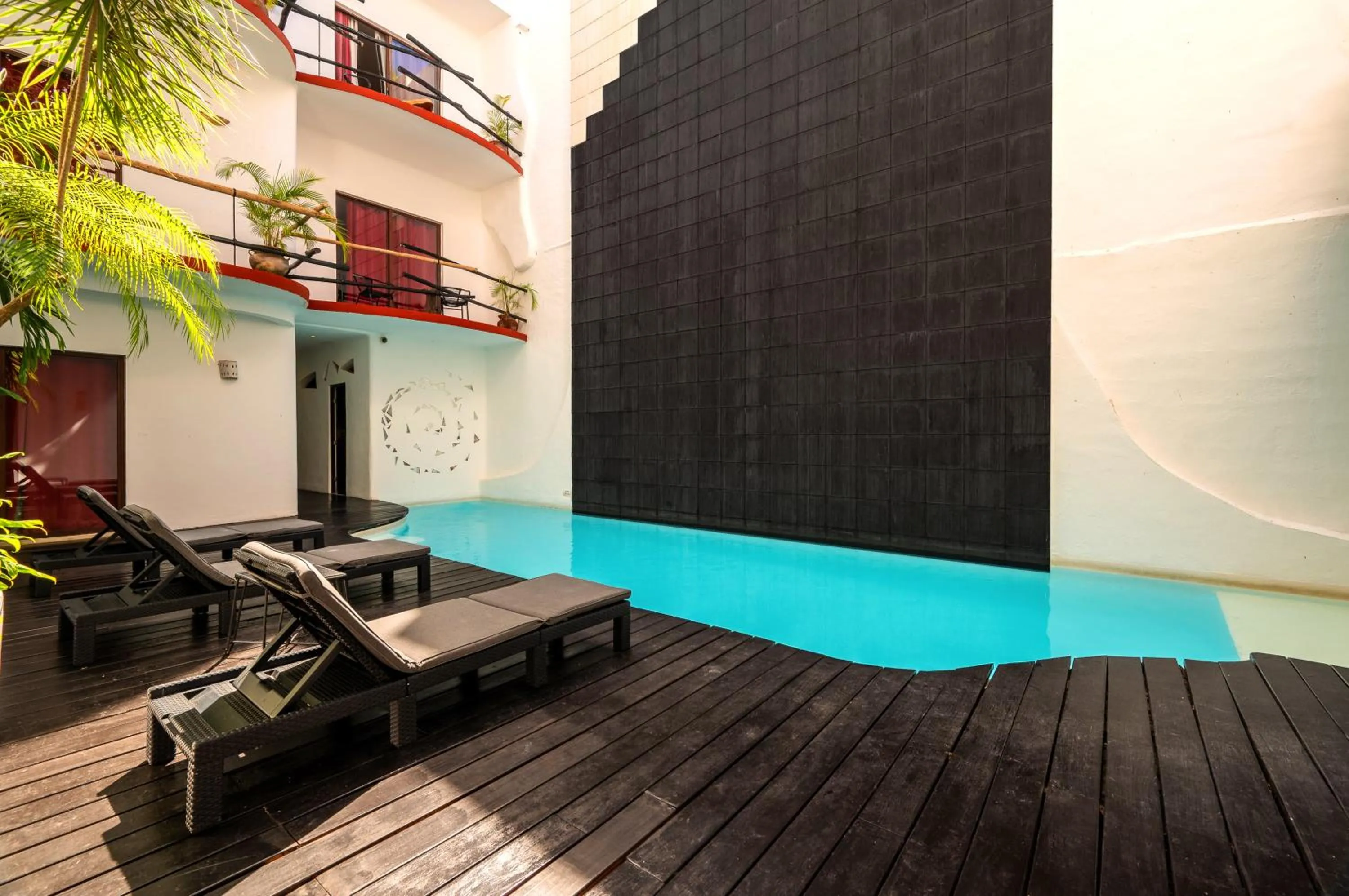 Pool view in Kinbe Hotel Boutique