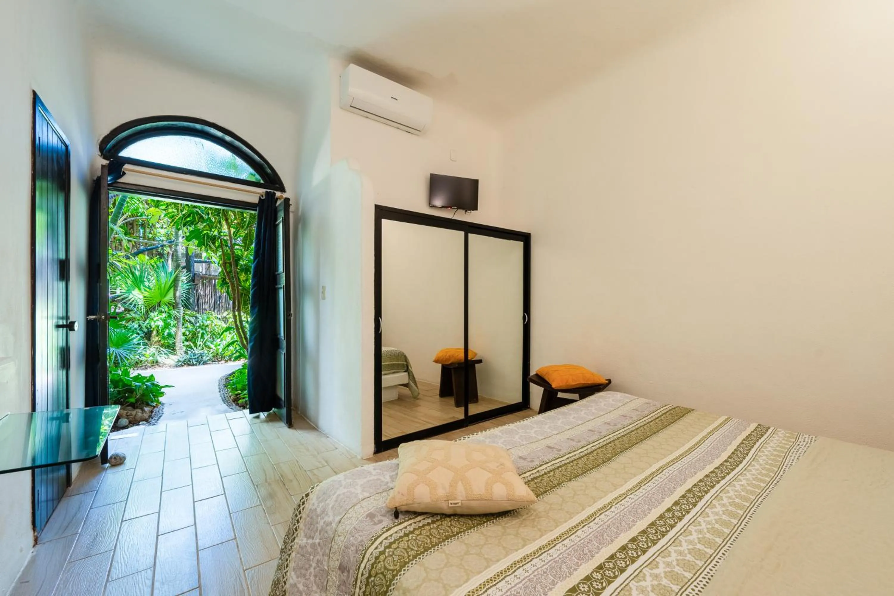 Bed in Kinbe Hotel Boutique