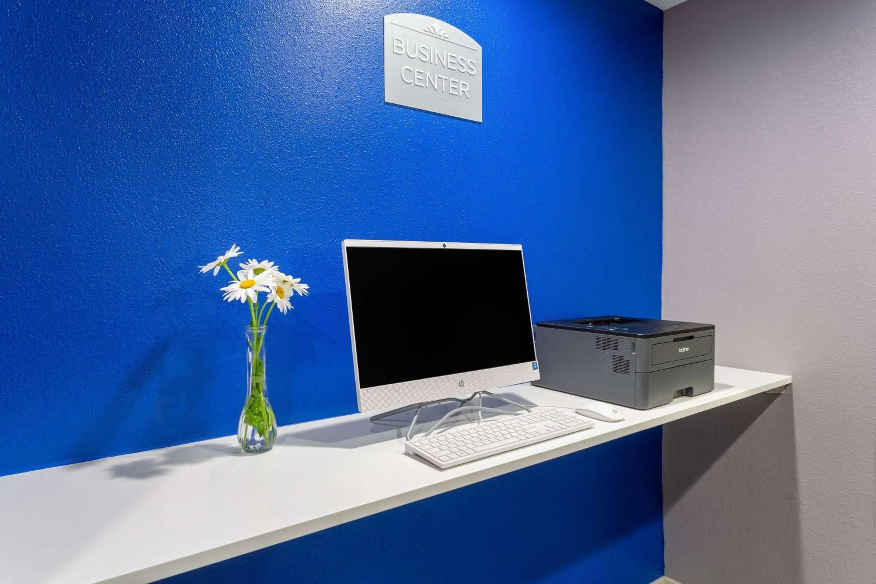 Business facilities in Microtel Inn & Suites by Wyndham Bethel/Danbury