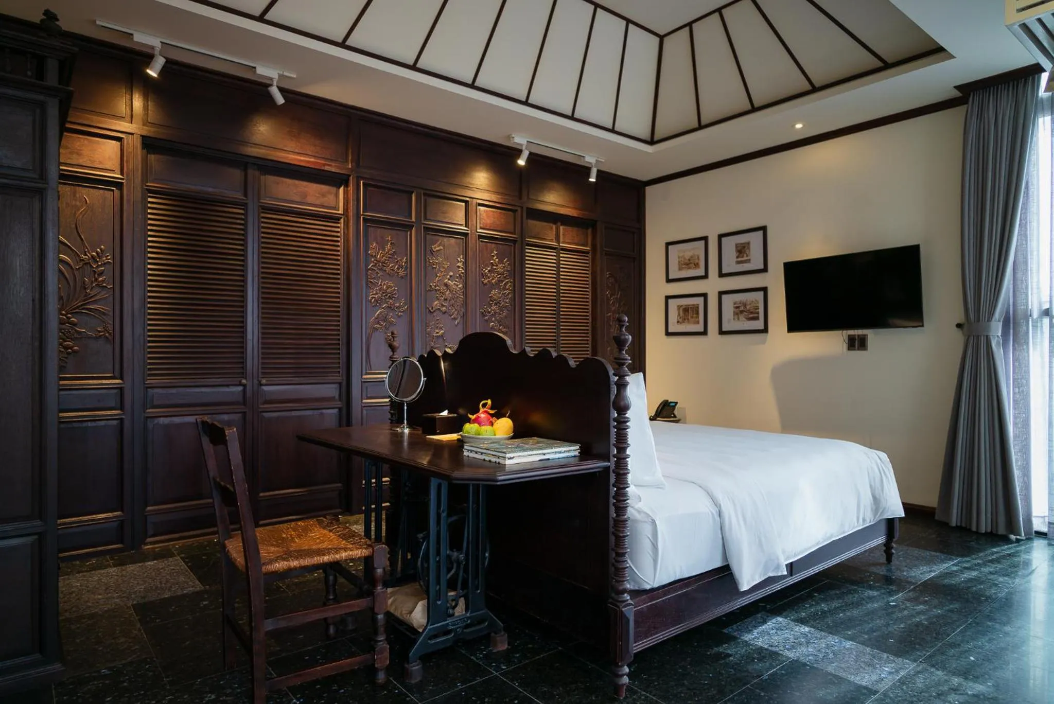 Bedroom, Bed in Amanaki Thao Dien