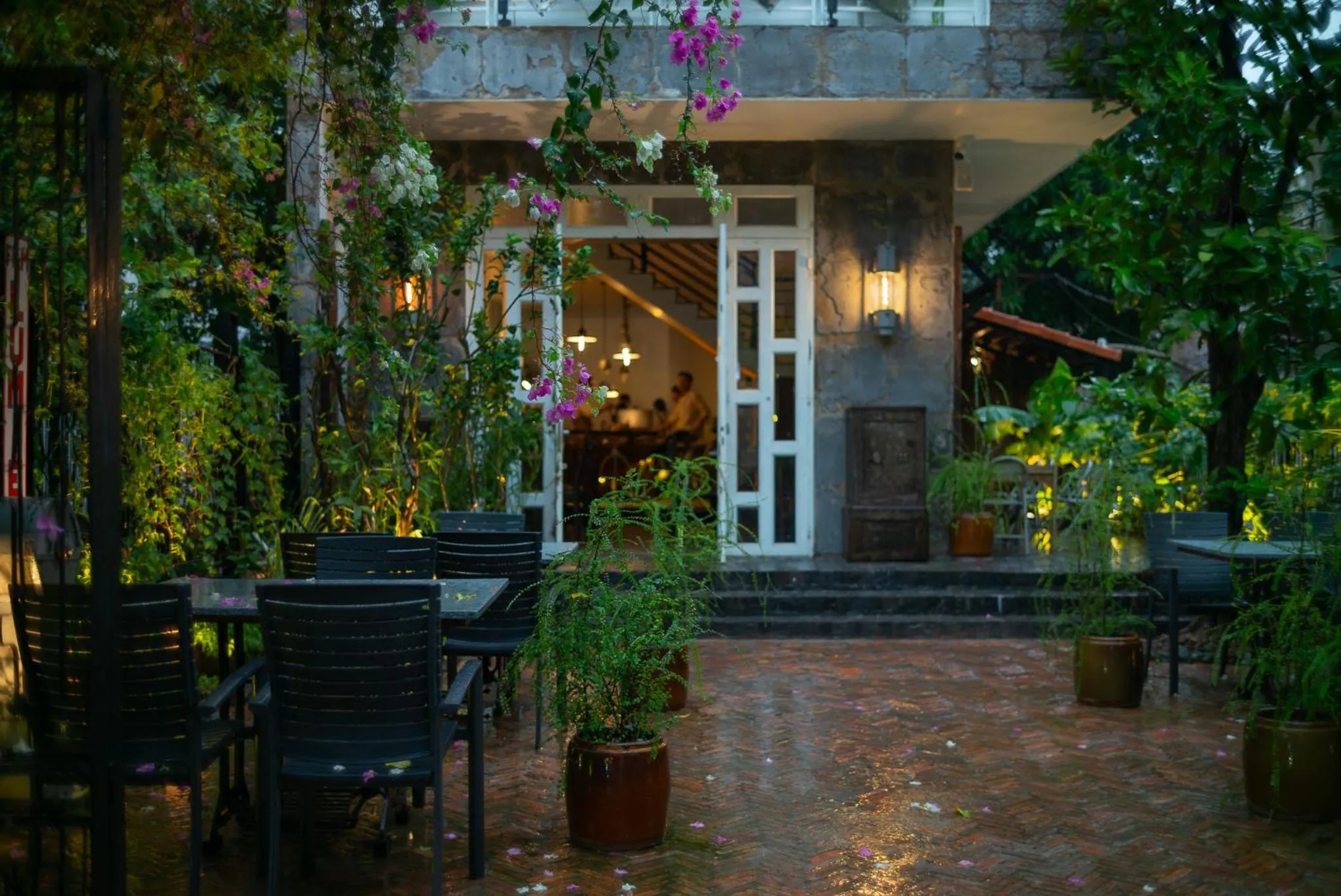 Restaurant/places to eat in Amanaki Thao Dien