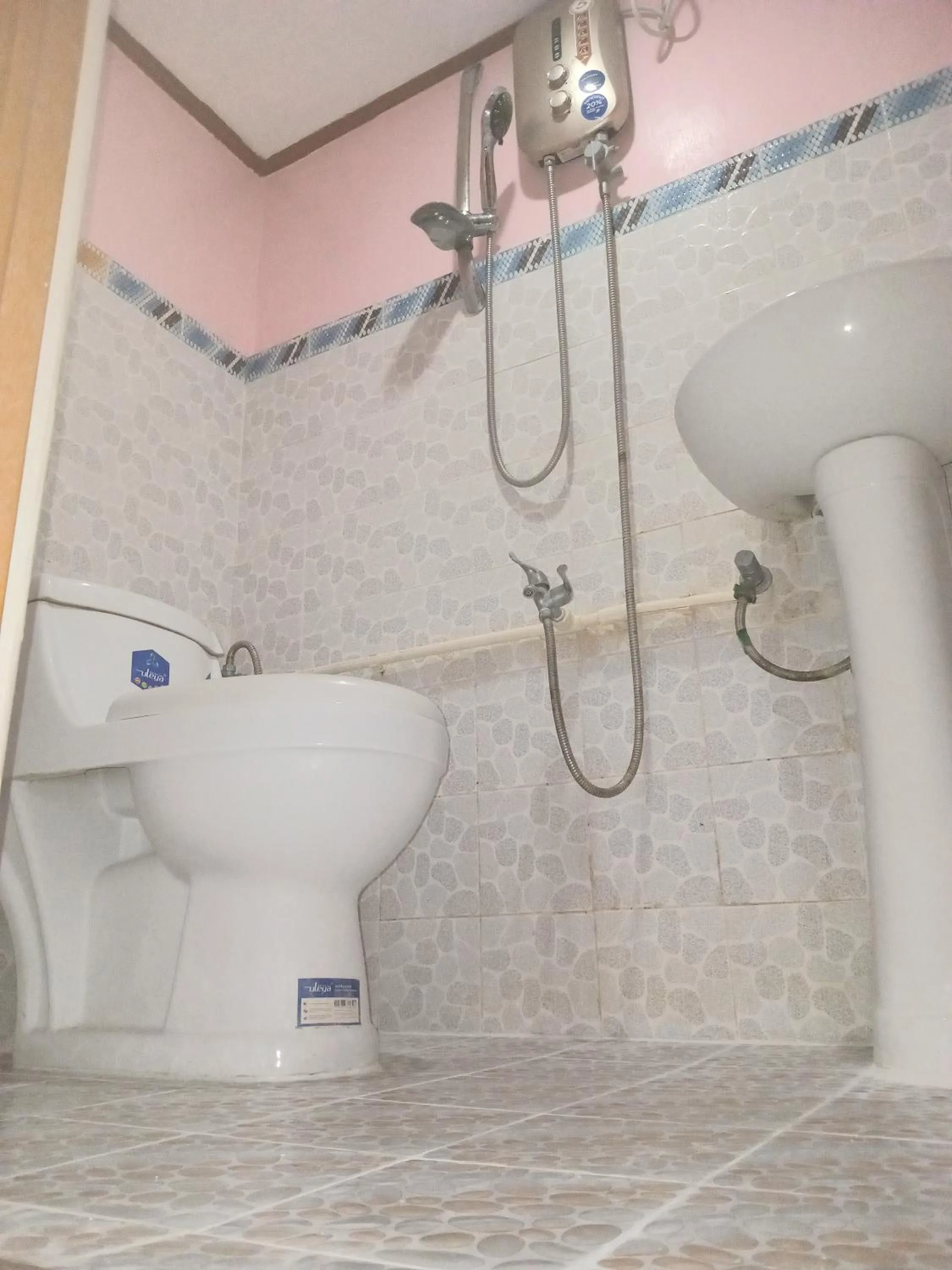 JayDin Travellers Inn