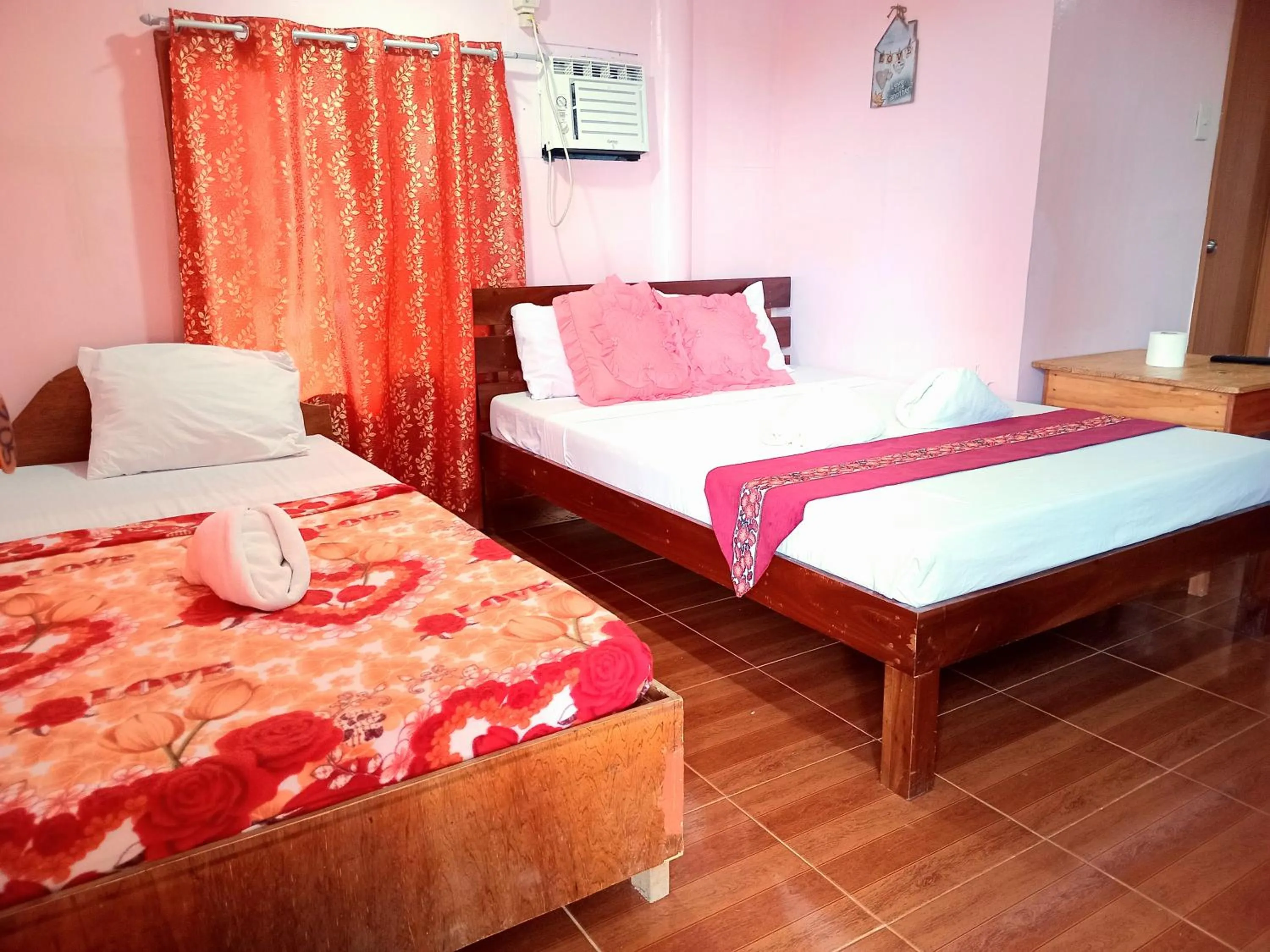 Bed in JayDin Travellers Inn