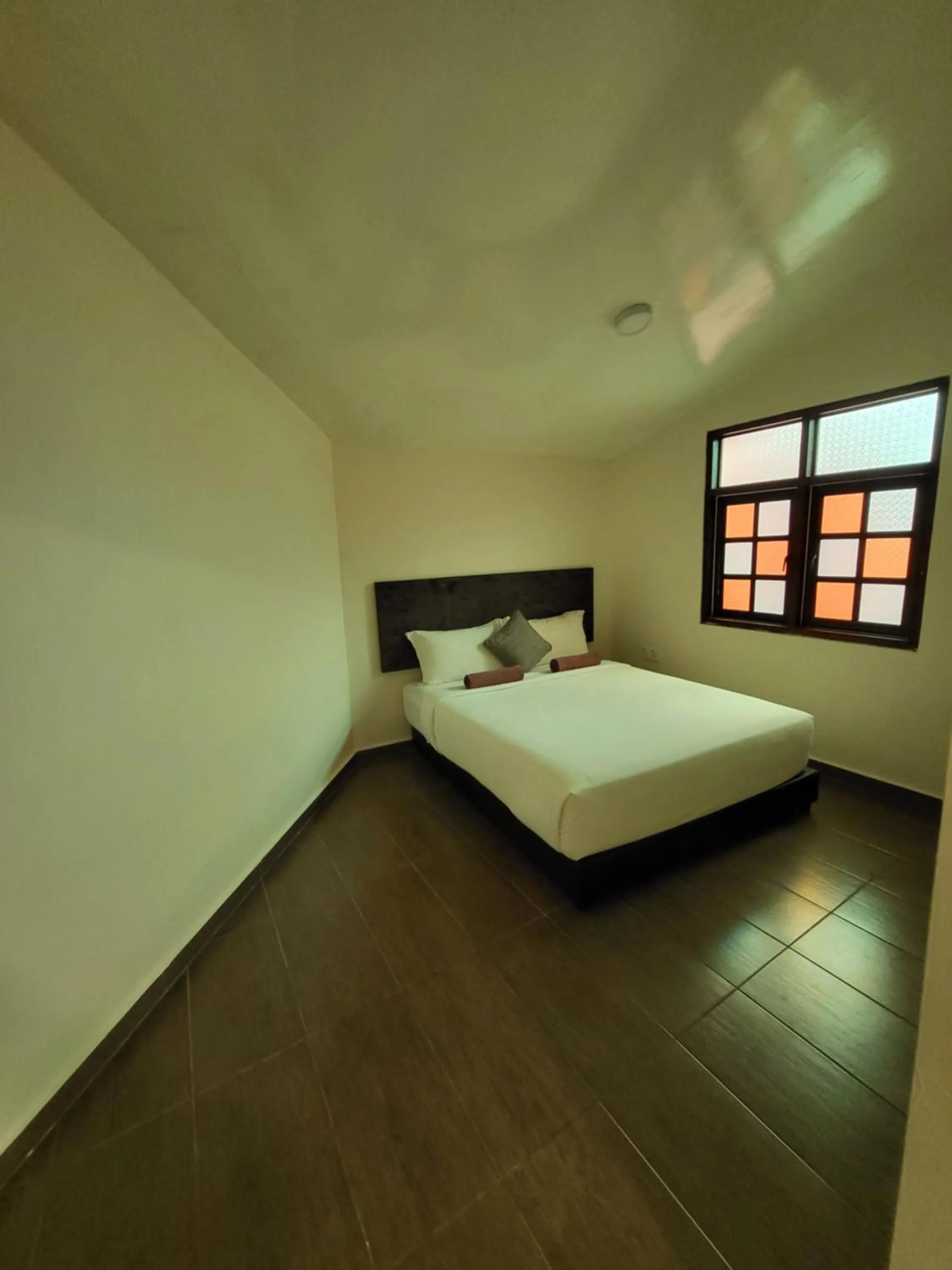 Bed in Sandy Beach Resort By Casa Loma