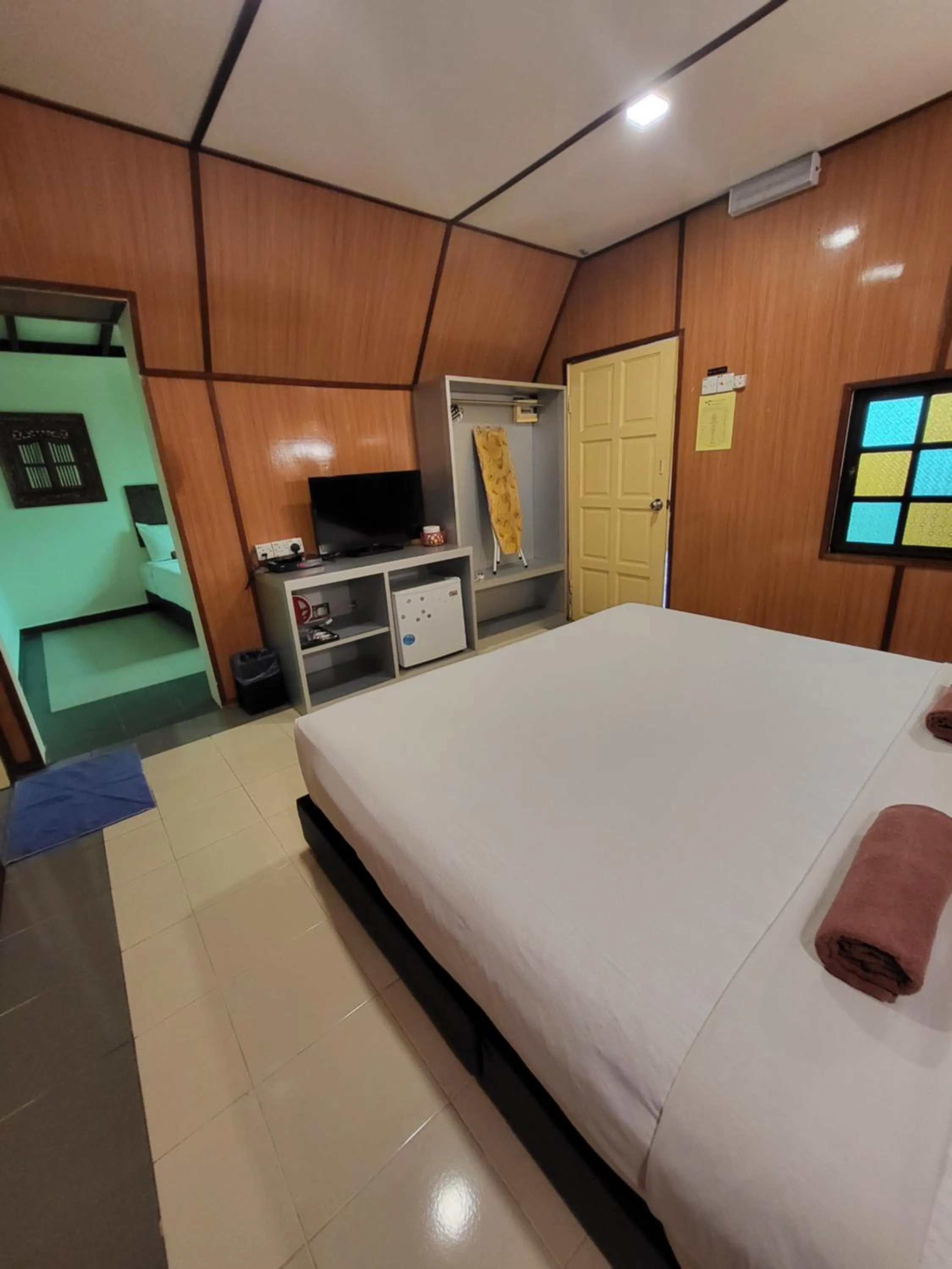 Photo of the whole room, Bed in Sandy Beach Resort By Casa Loma