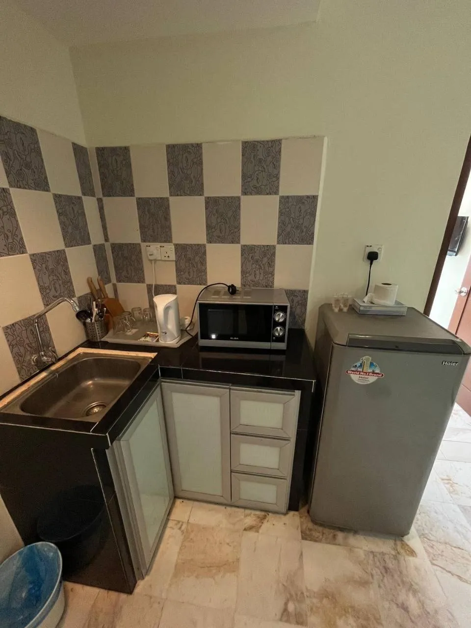 Kitchen or kitchenette in Sandy Beach Resort By Casa Loma