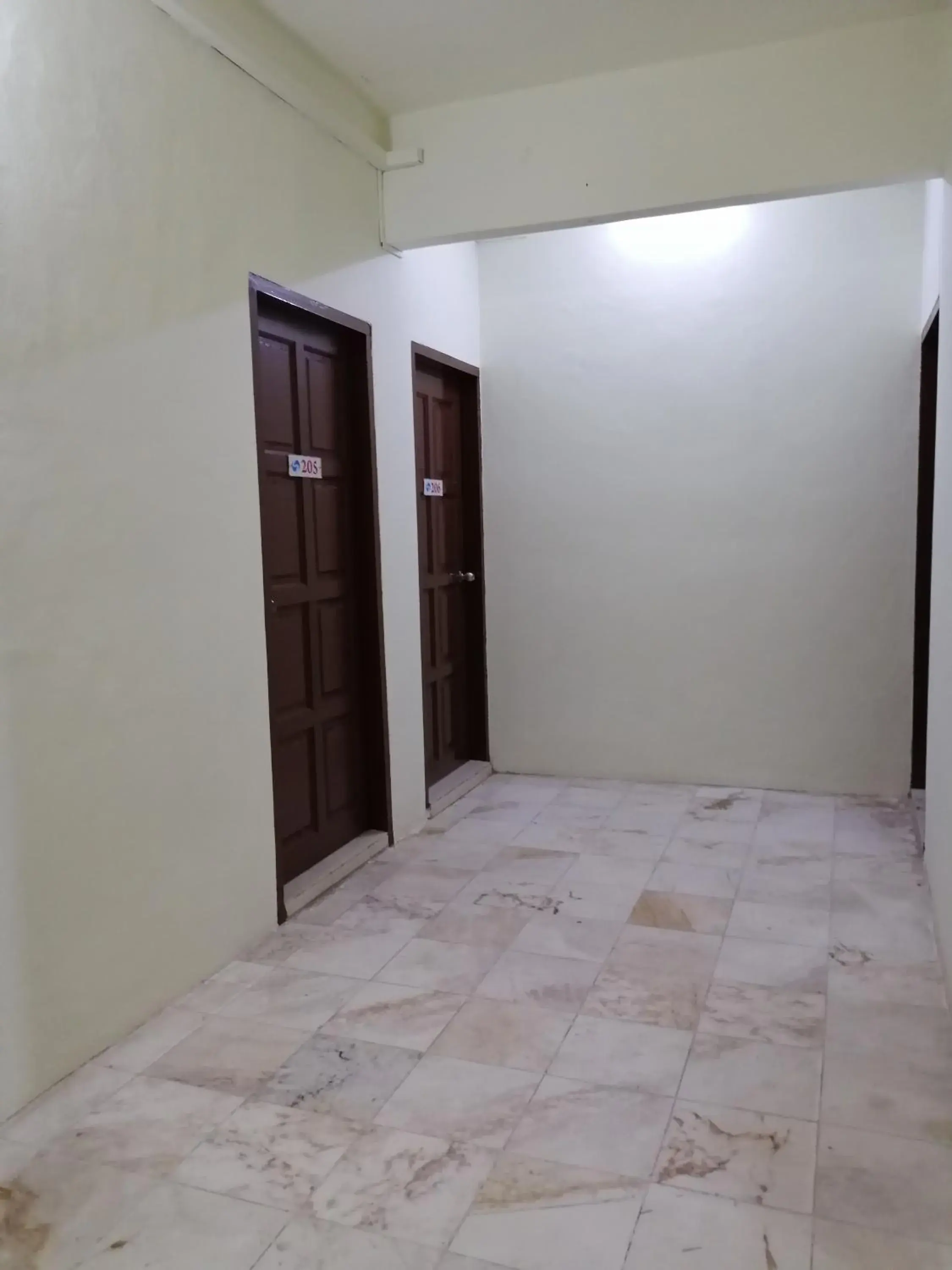 Property building in Sandy Beach Resort By Casa Loma Property building in Sandy Beach Resort By Casa Loma